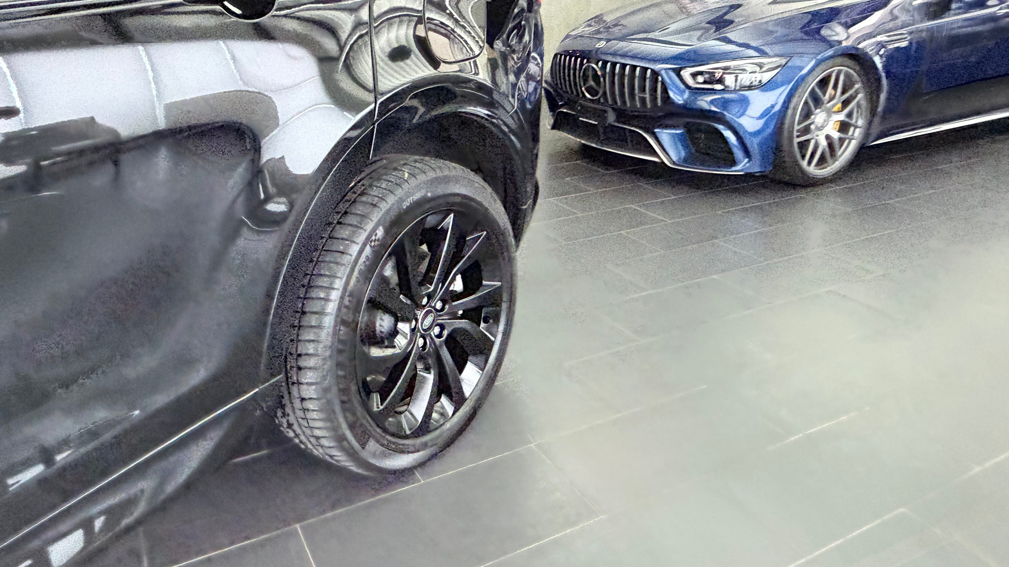 listing desktop thumbnail image 17