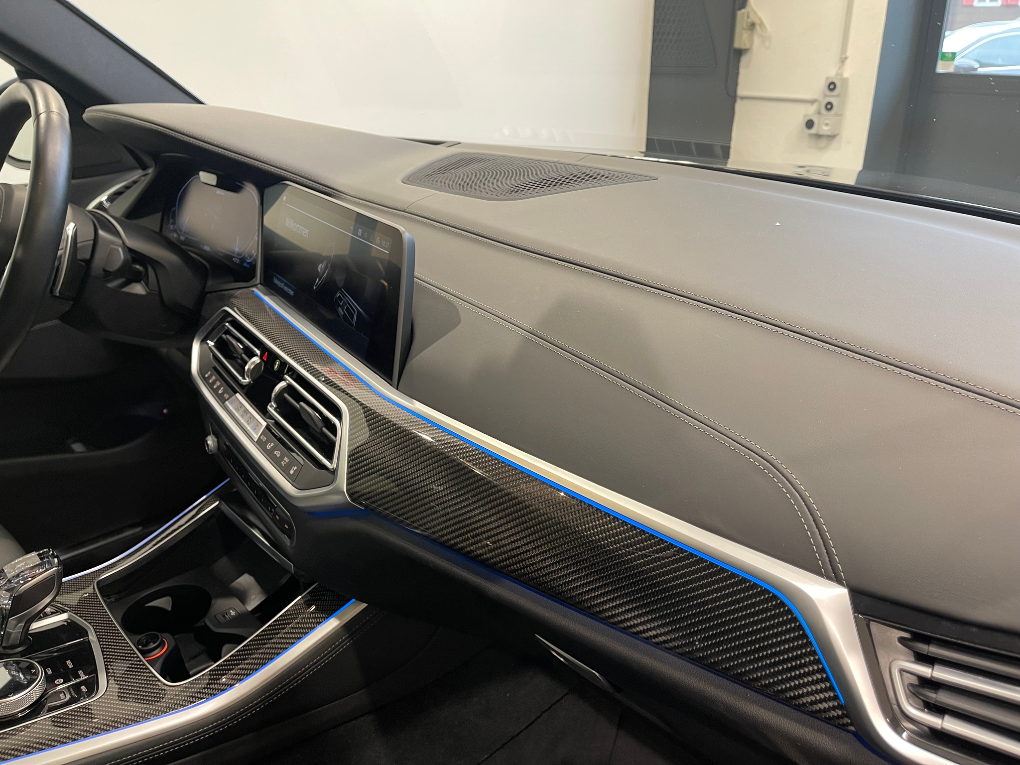 listing desktop thumbnail image 19