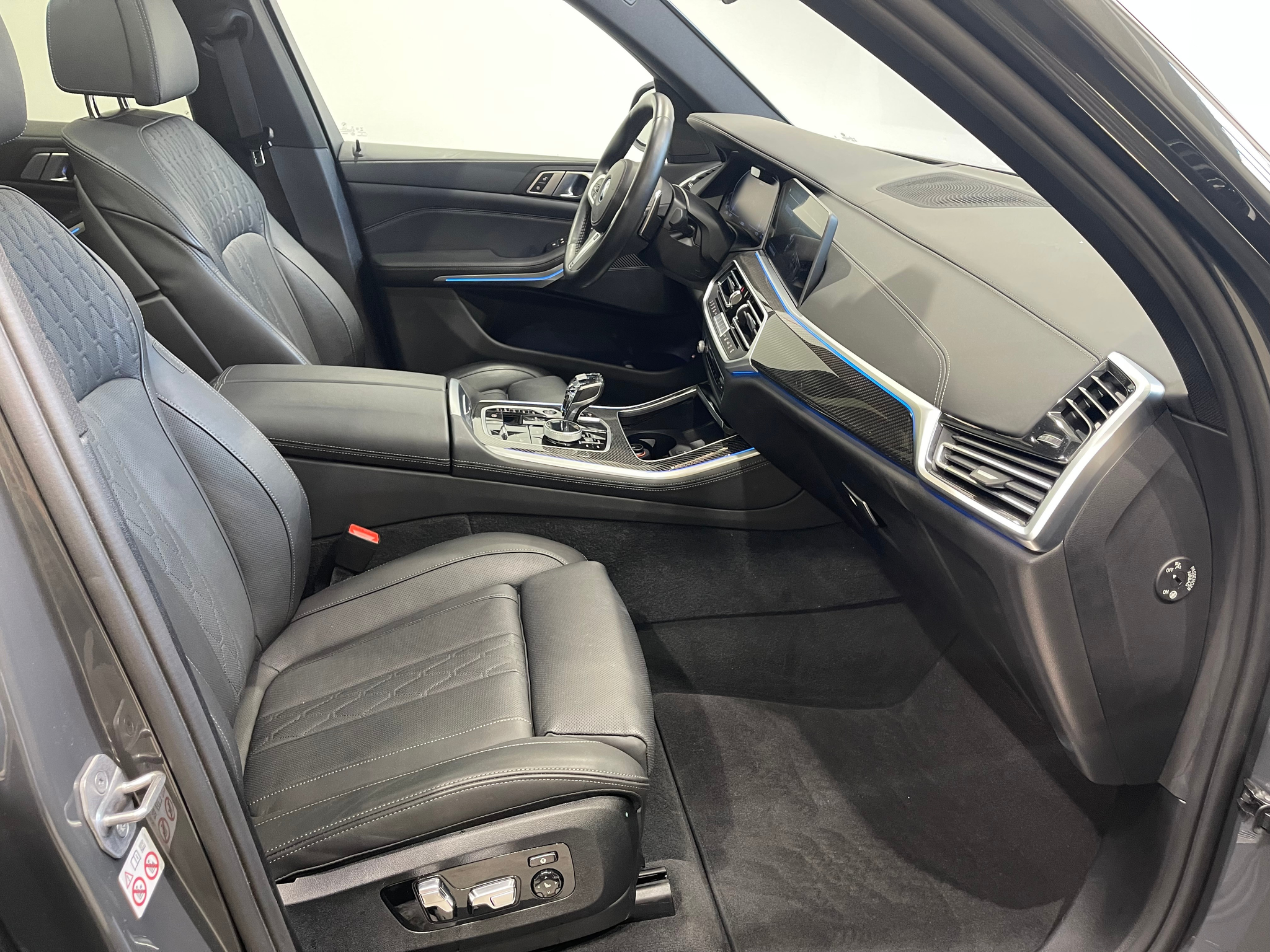 listing desktop thumbnail image 17