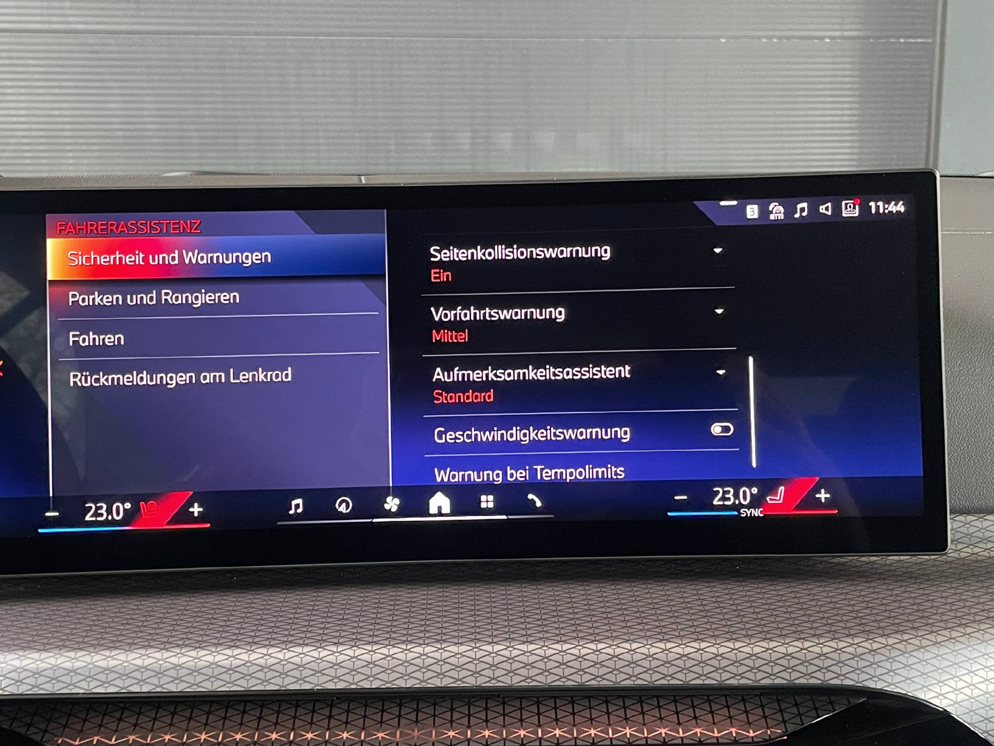 listing desktop thumbnail image 14