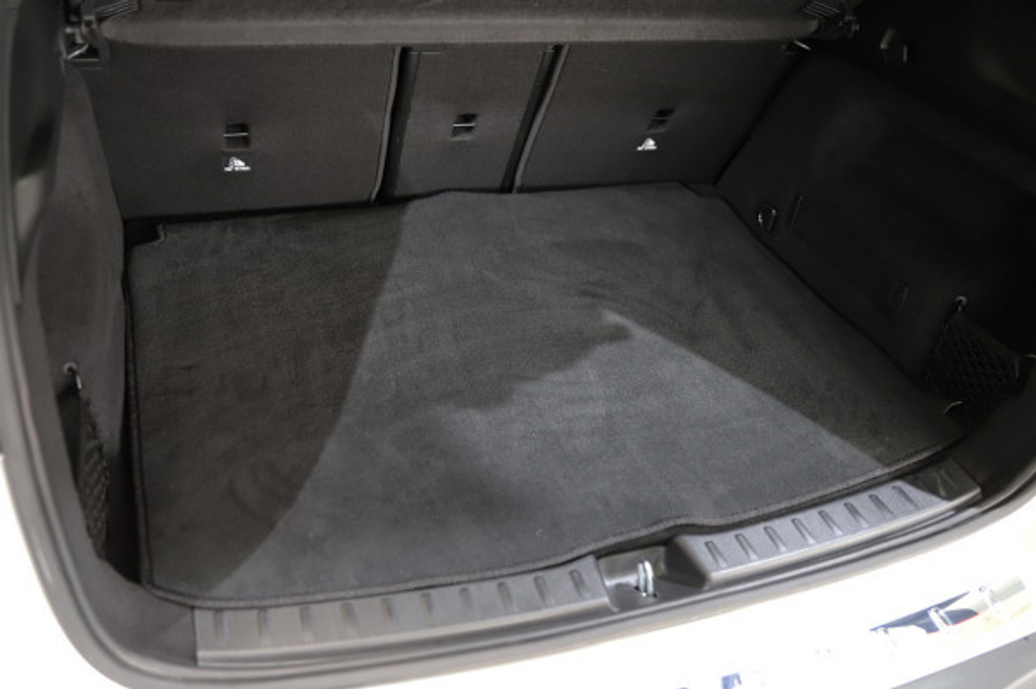 listing desktop thumbnail image 11