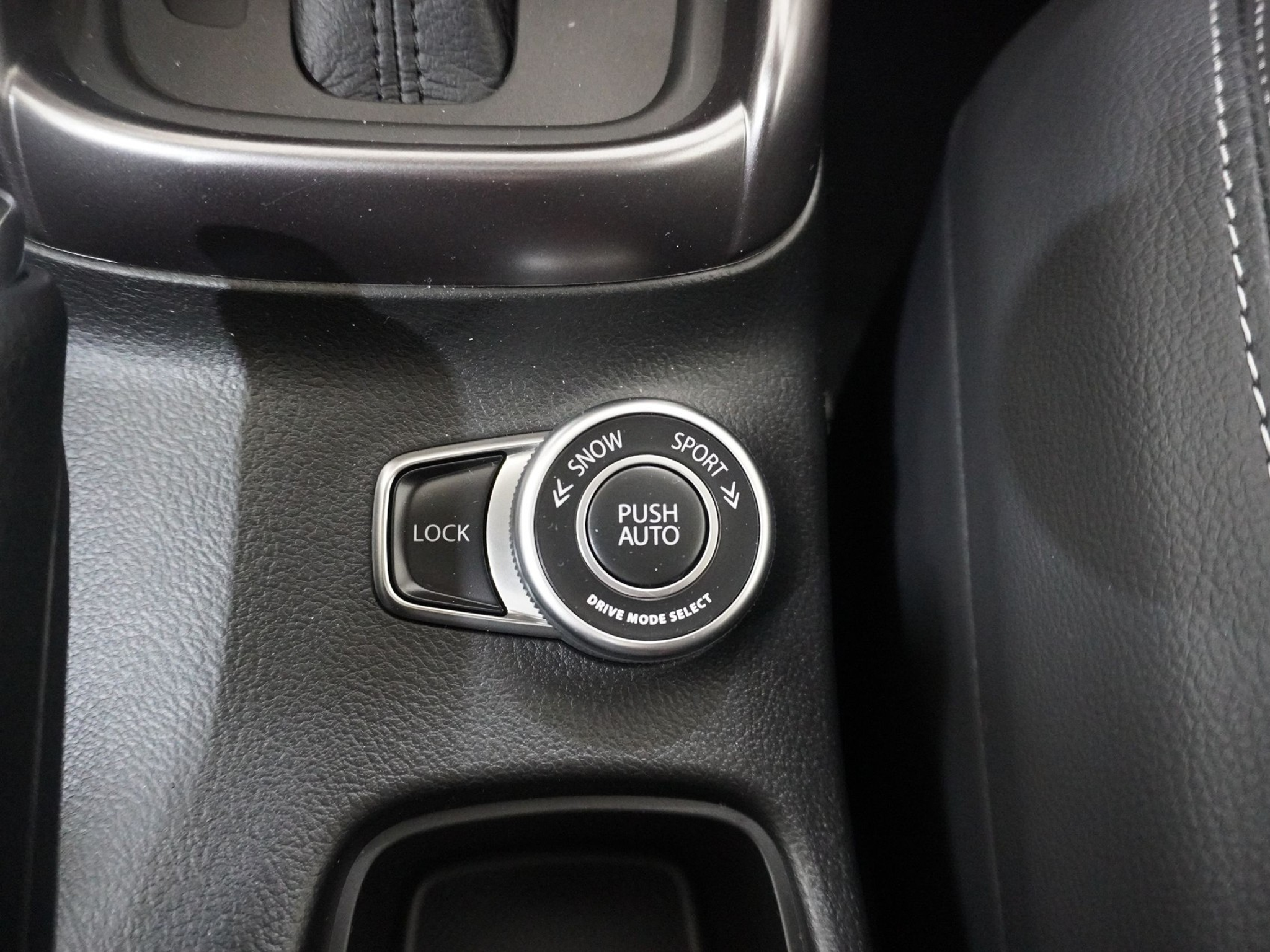 listing desktop thumbnail image 12