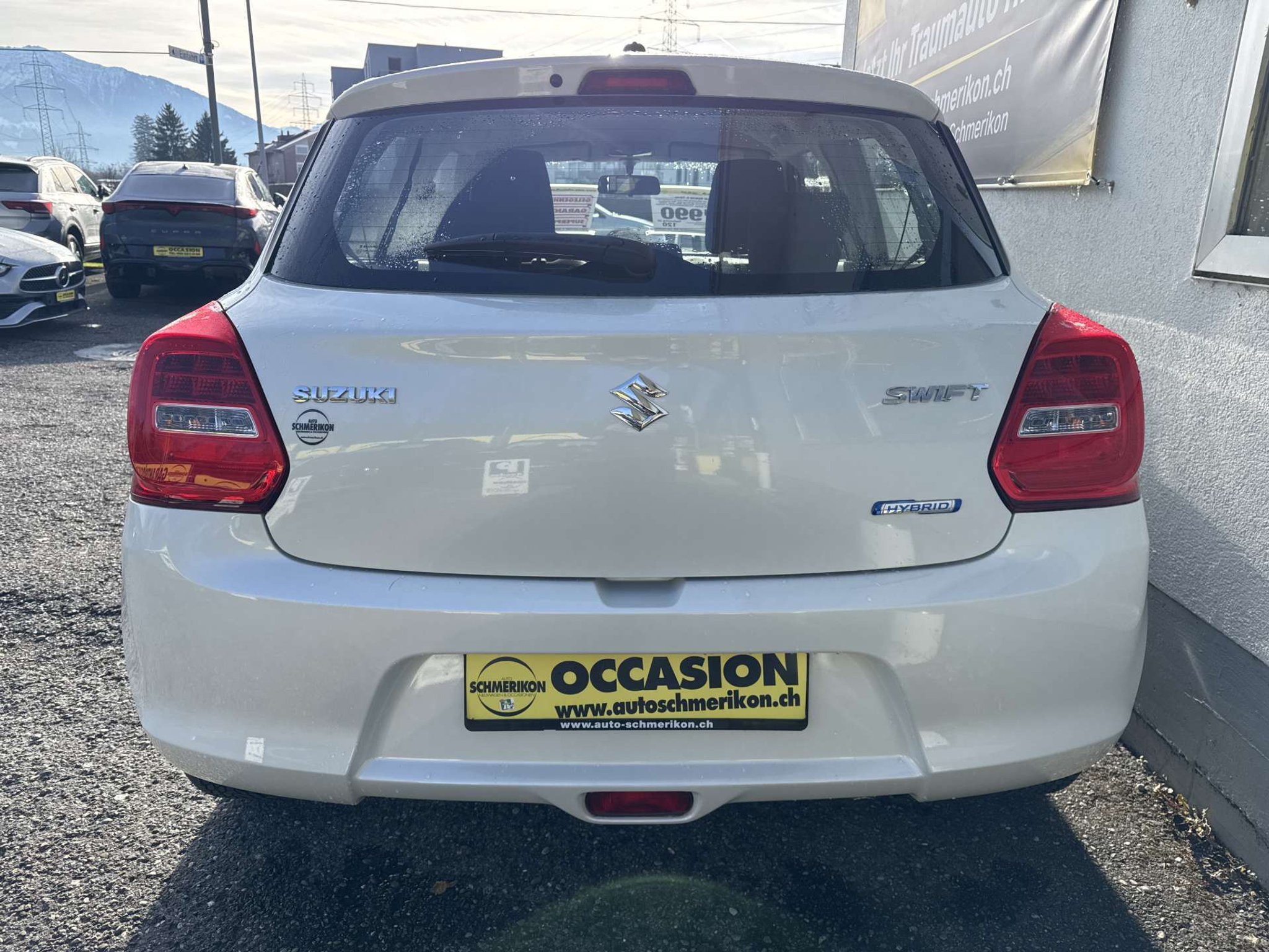 listing desktop thumbnail image 3