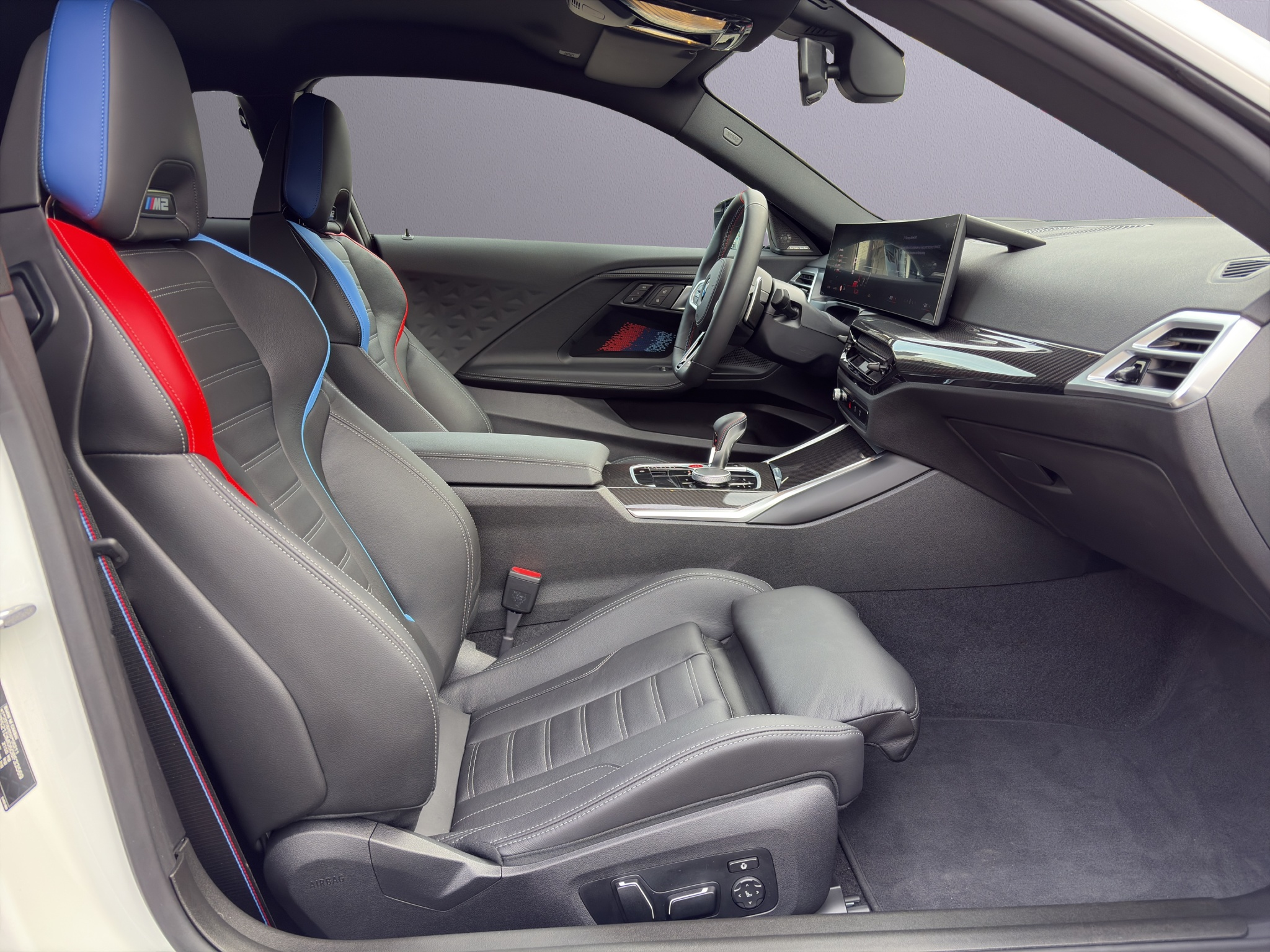 listing desktop thumbnail image 23