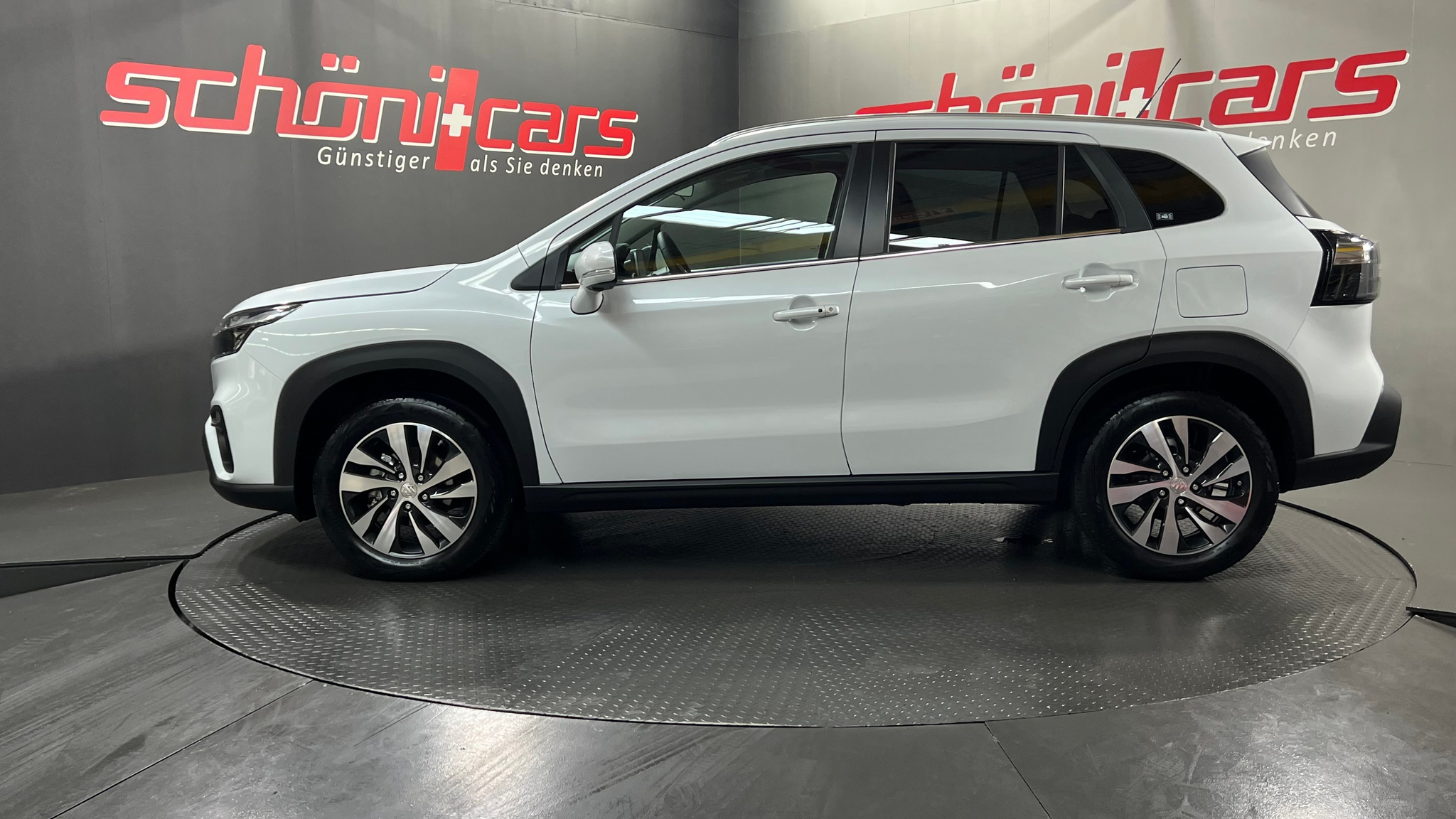 listing desktop thumbnail image 1