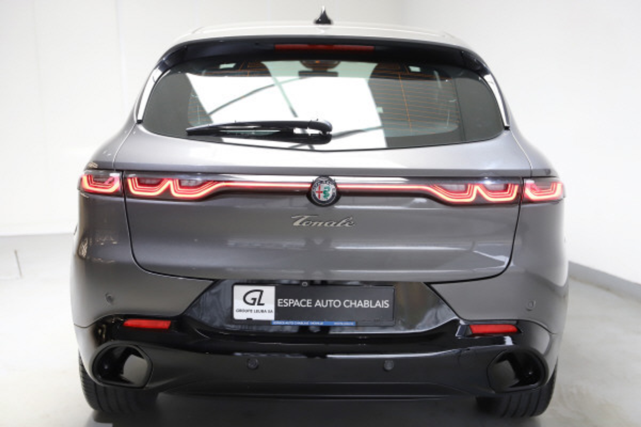 listing desktop thumbnail image 5