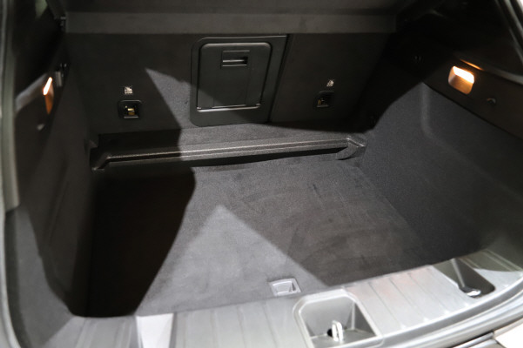 listing desktop thumbnail image 11