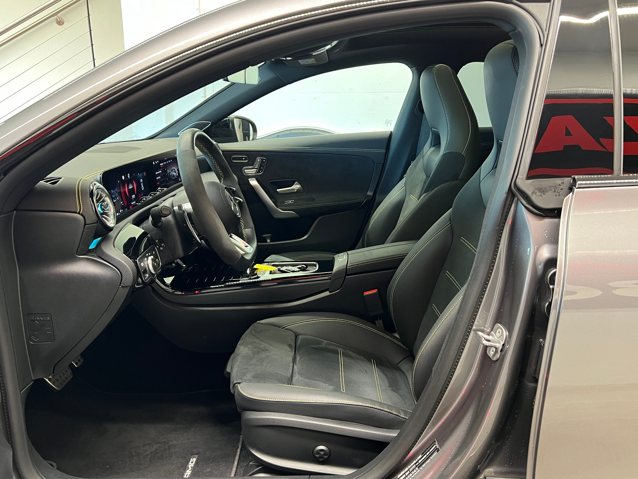 listing desktop thumbnail image 12