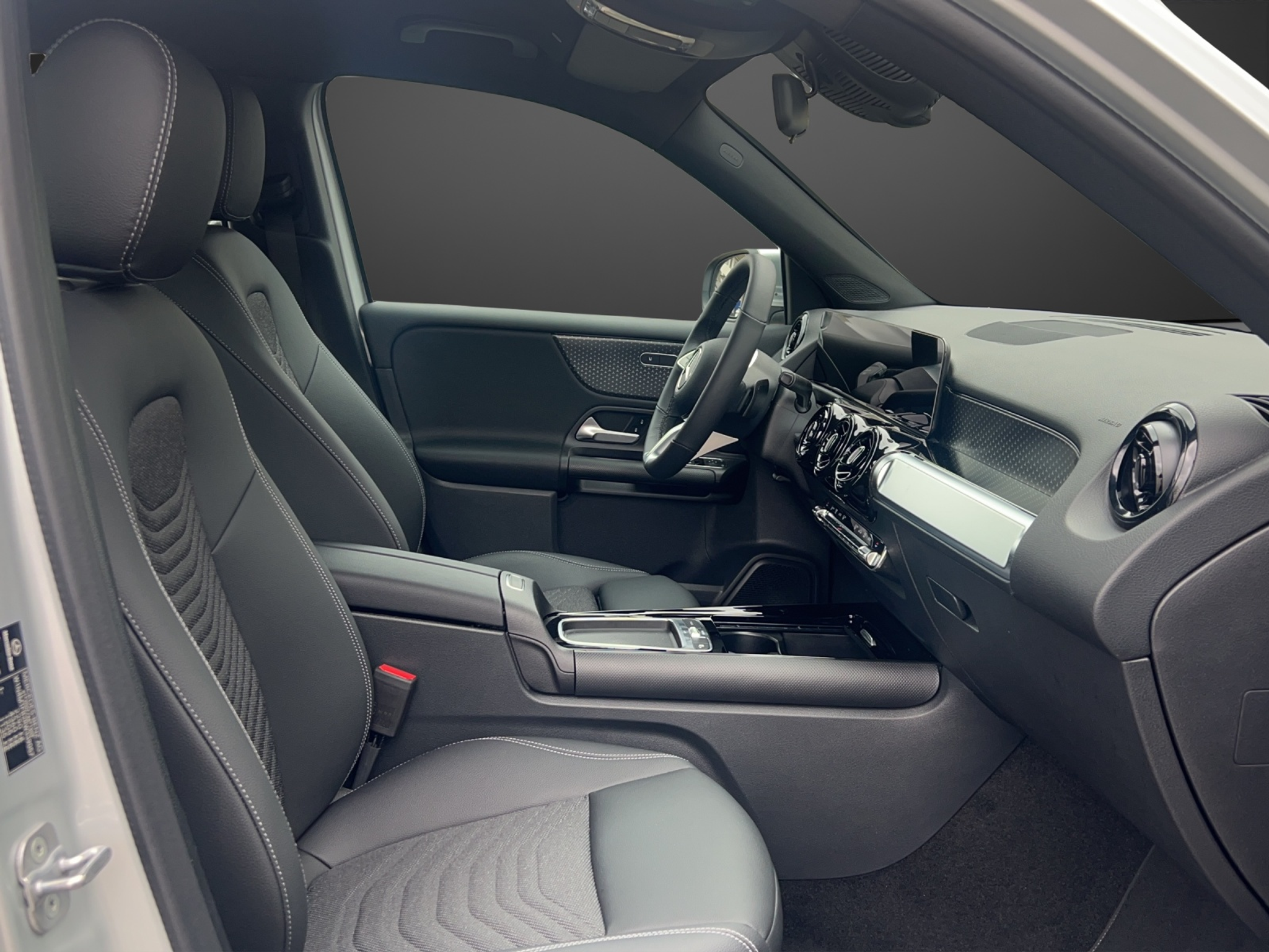 listing desktop thumbnail image 10