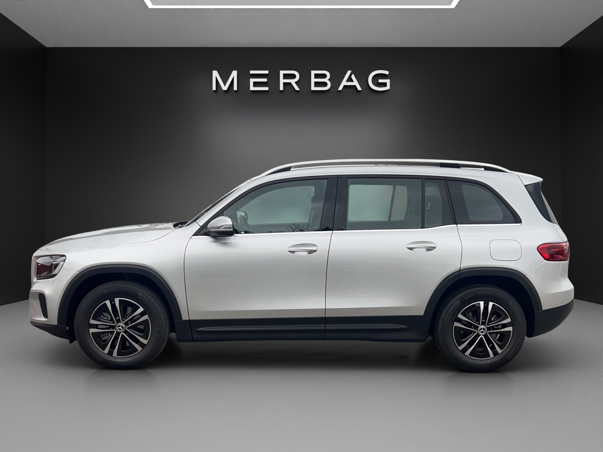 listing desktop thumbnail image 2