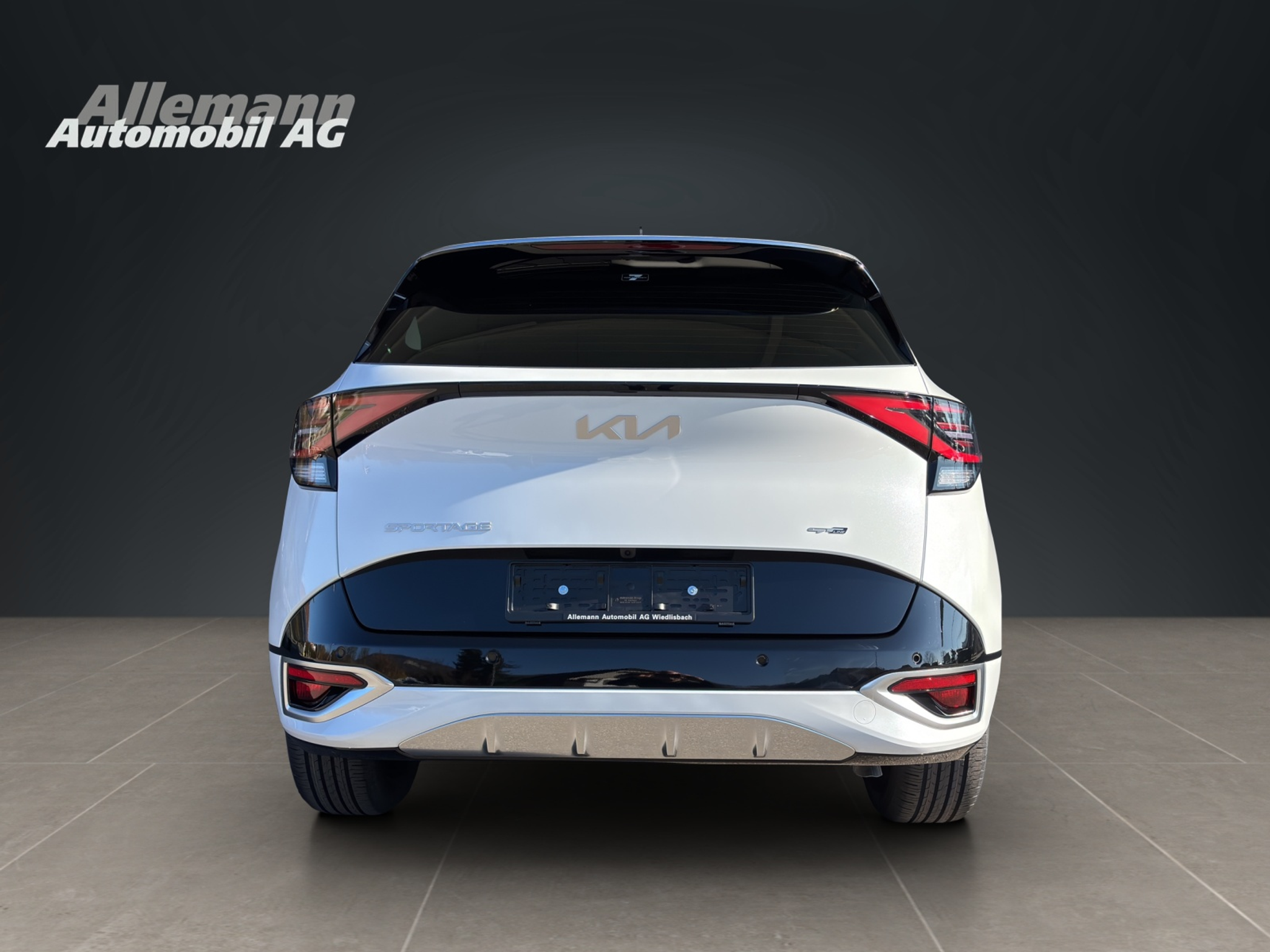 listing desktop thumbnail image 4