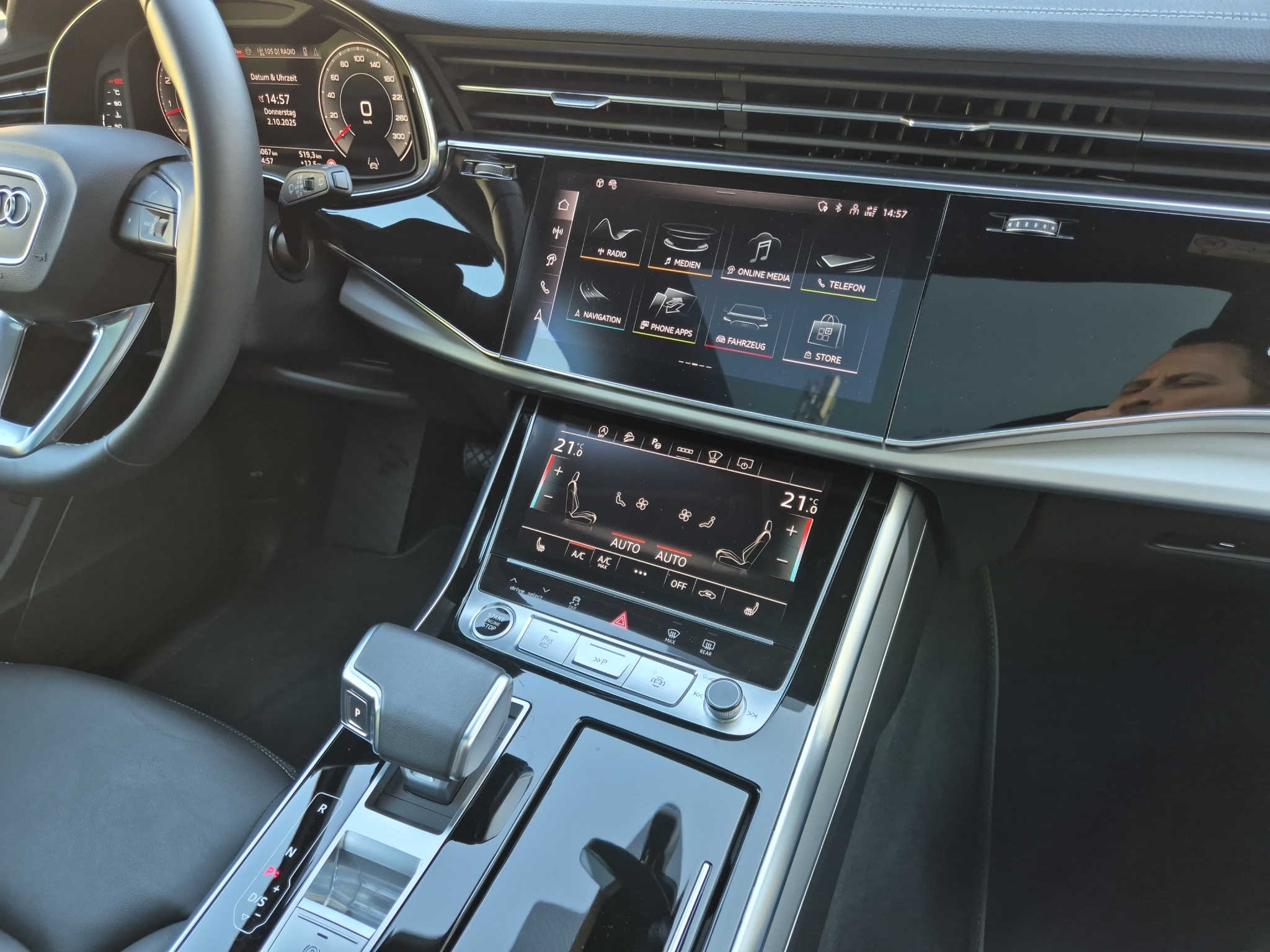 listing desktop thumbnail image 16