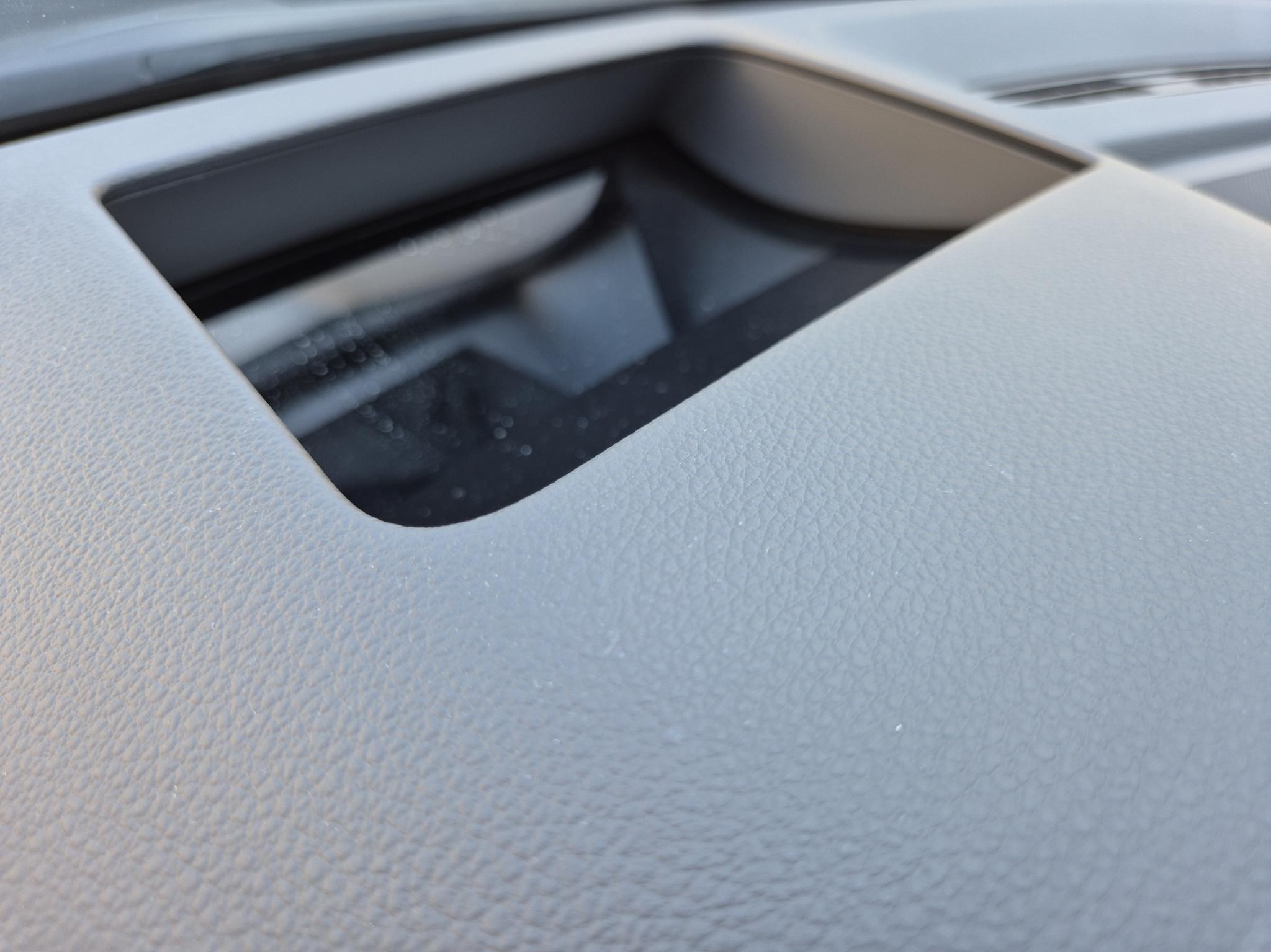 listing desktop thumbnail image 12