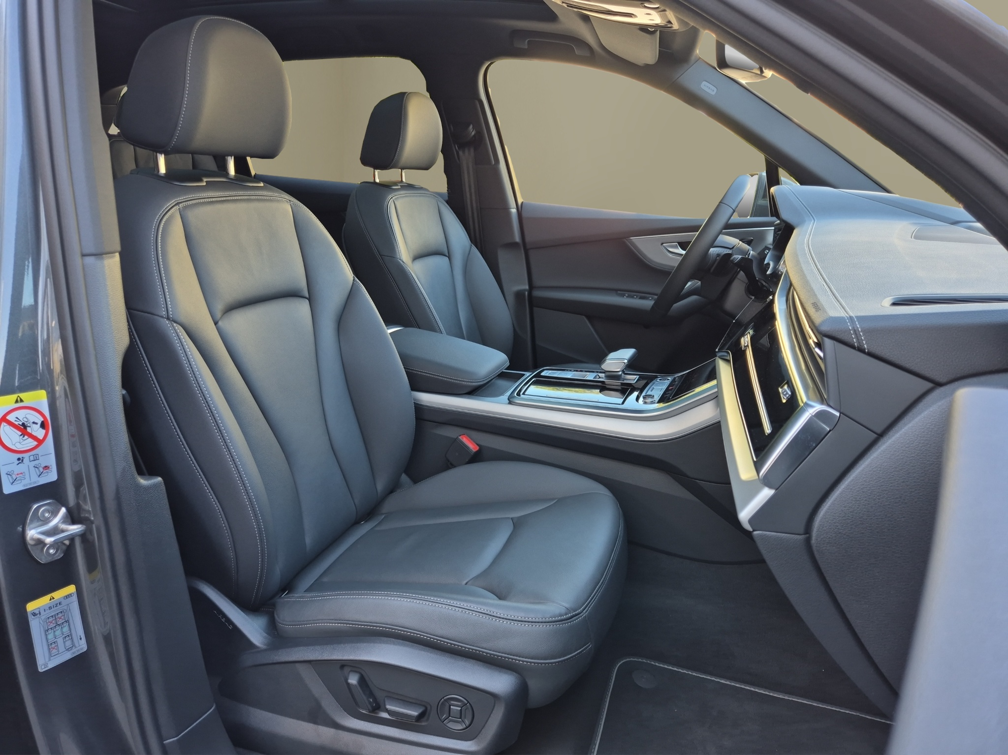 listing desktop thumbnail image 15