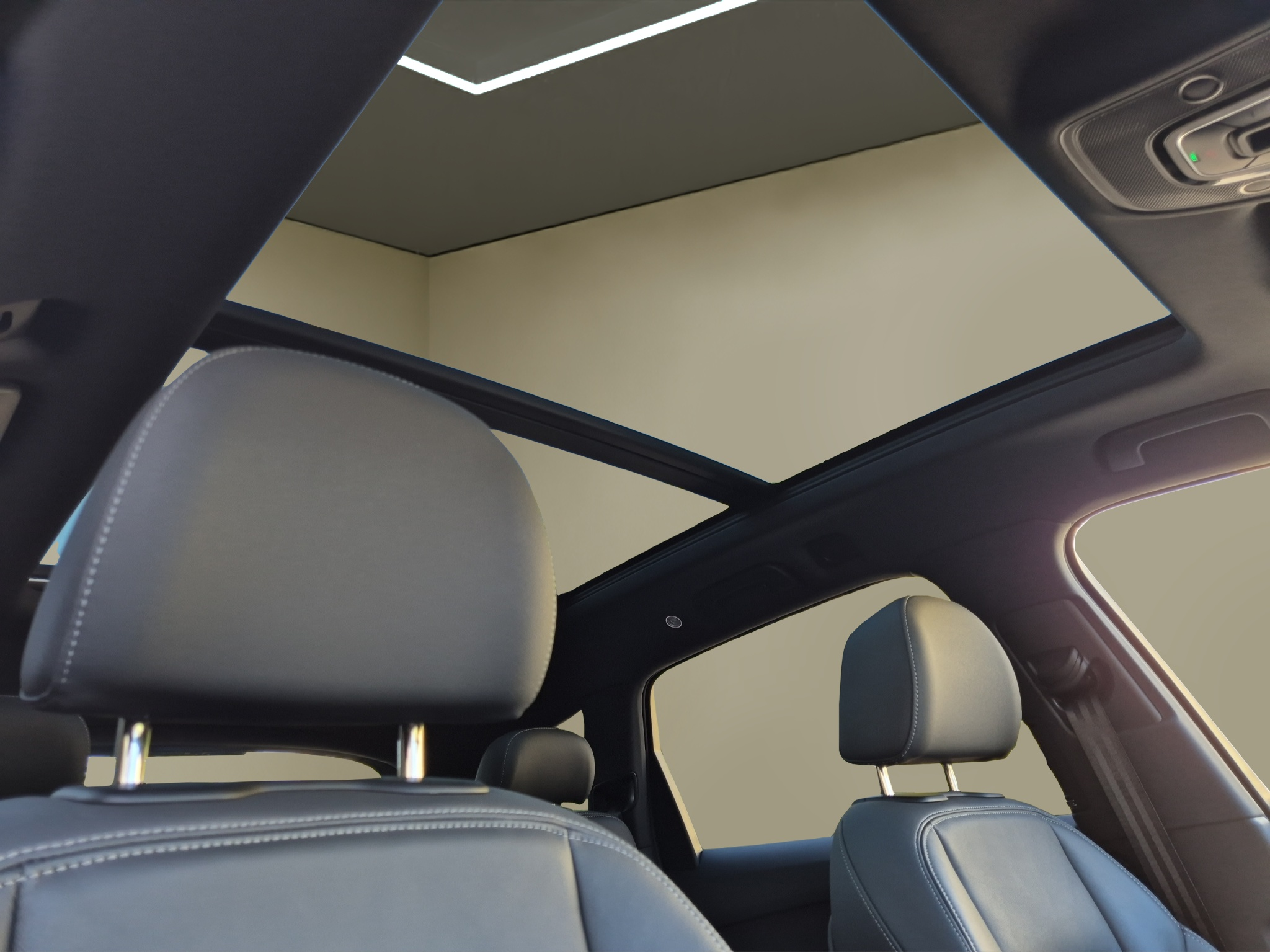 listing desktop thumbnail image 22