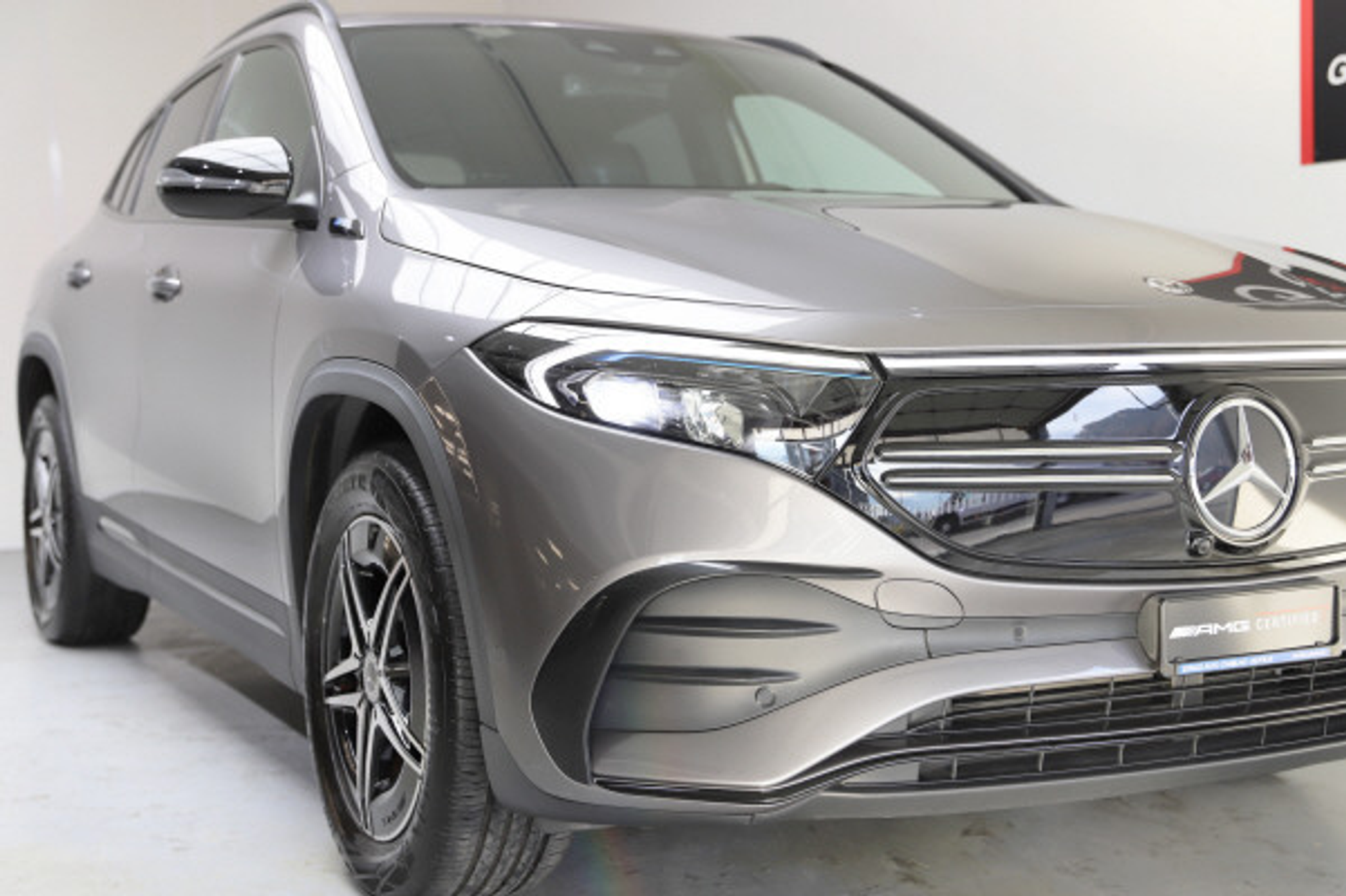 listing desktop thumbnail image 1