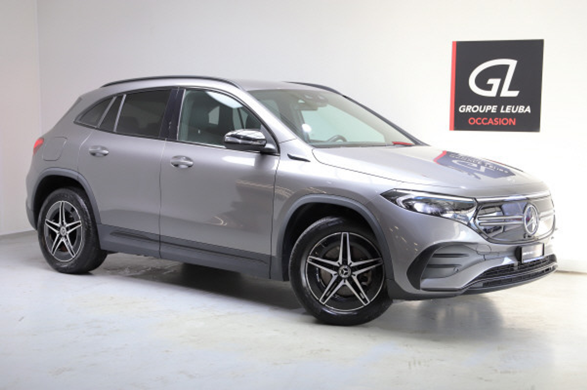 listing desktop thumbnail image 0