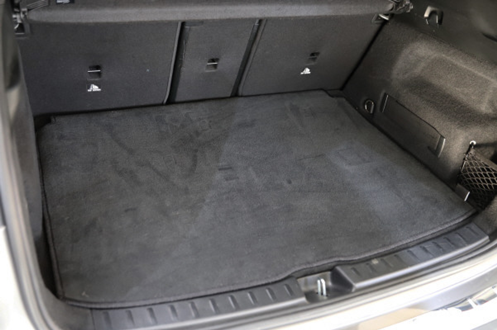 listing desktop thumbnail image 11