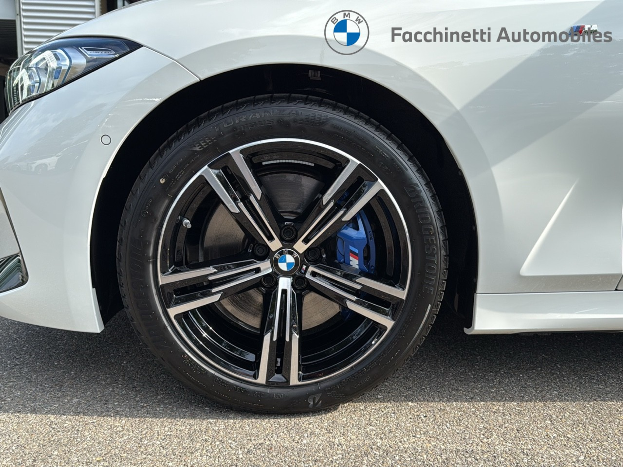 listing desktop thumbnail image 8