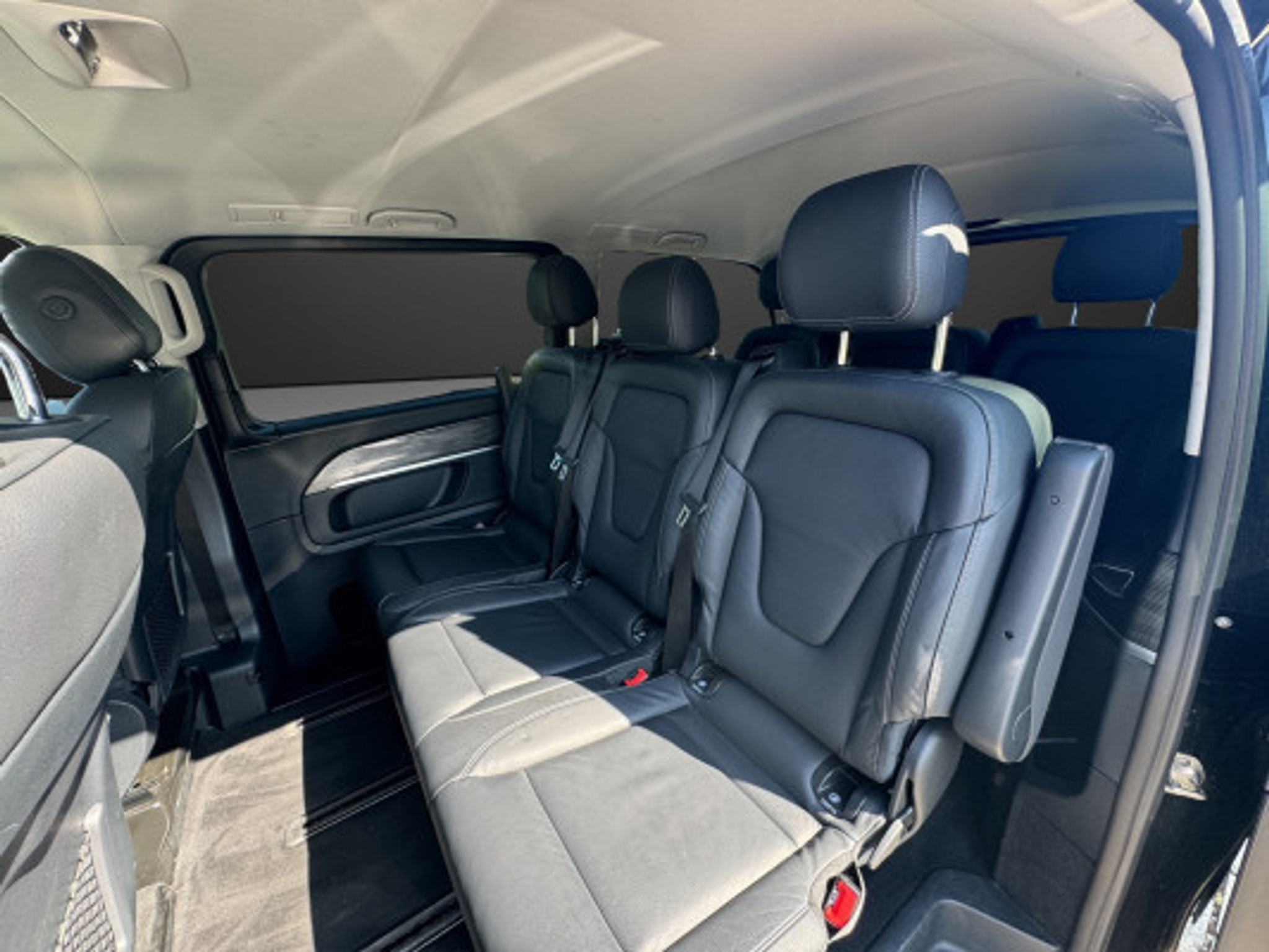 listing desktop thumbnail image 10