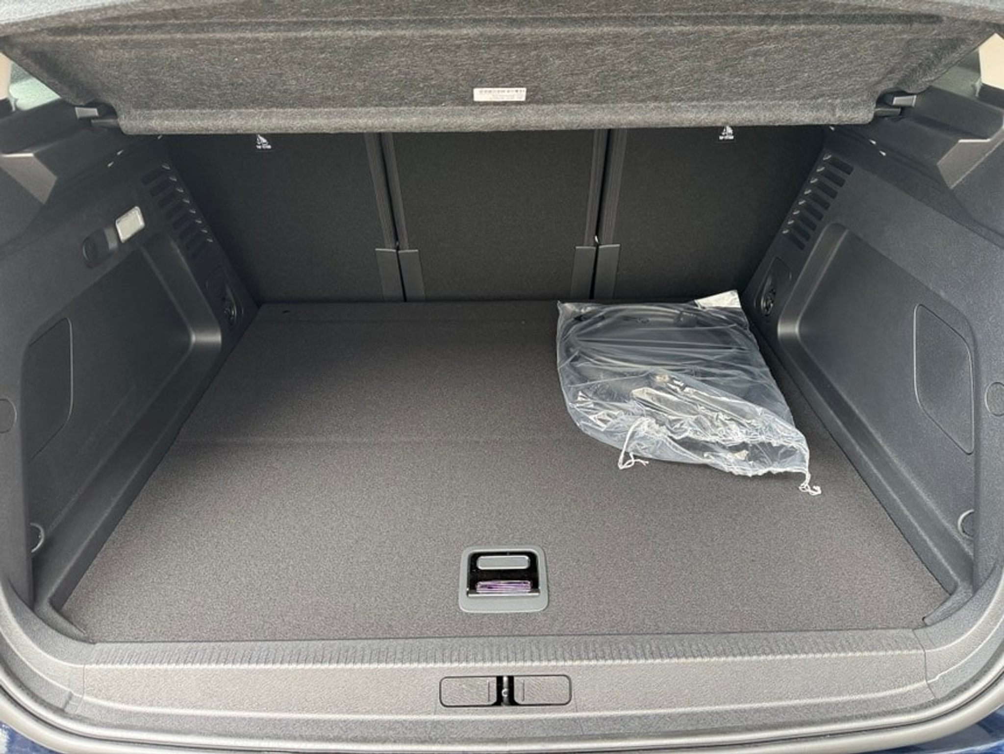 listing desktop thumbnail image 8