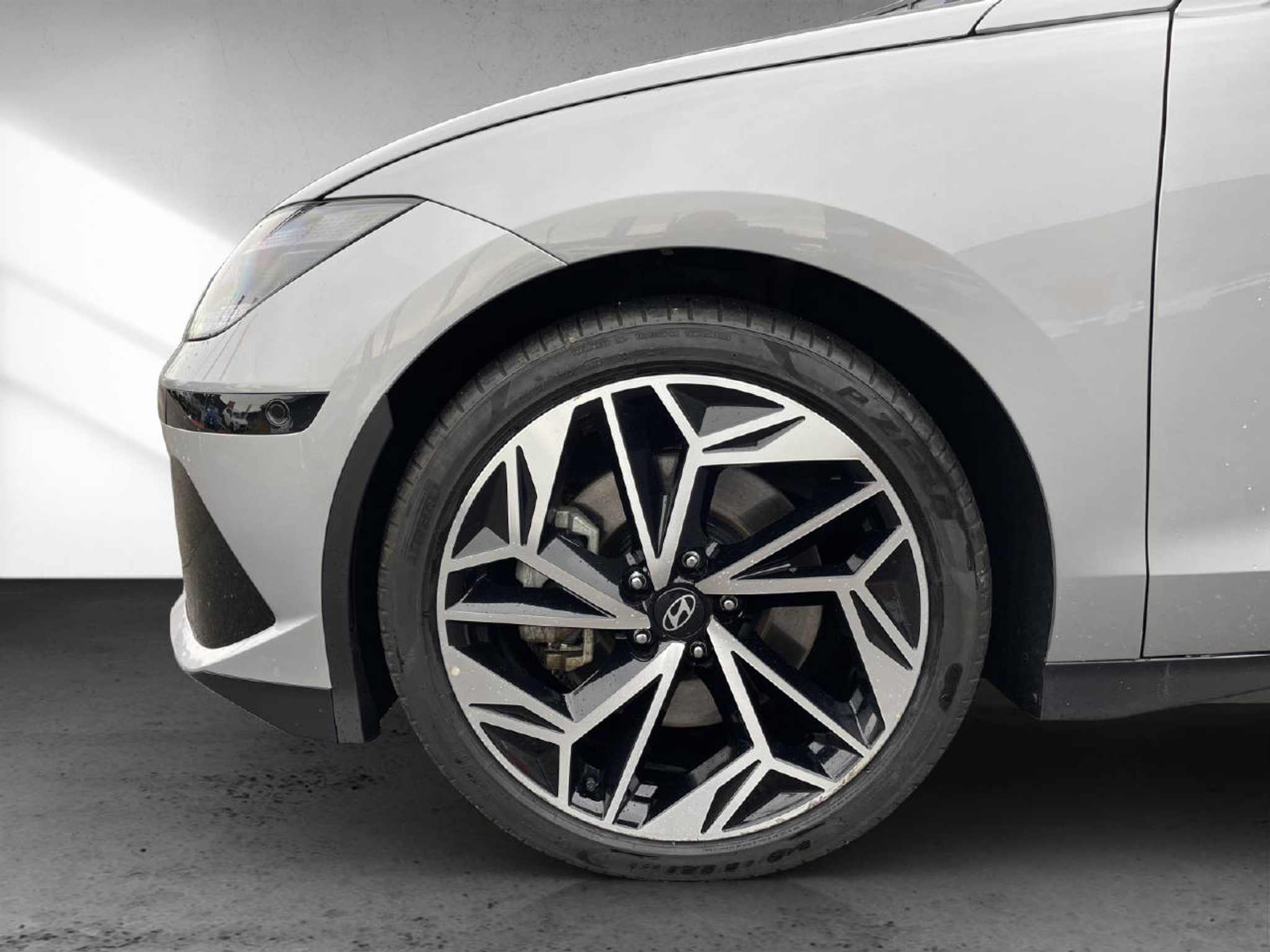 listing desktop thumbnail image 13