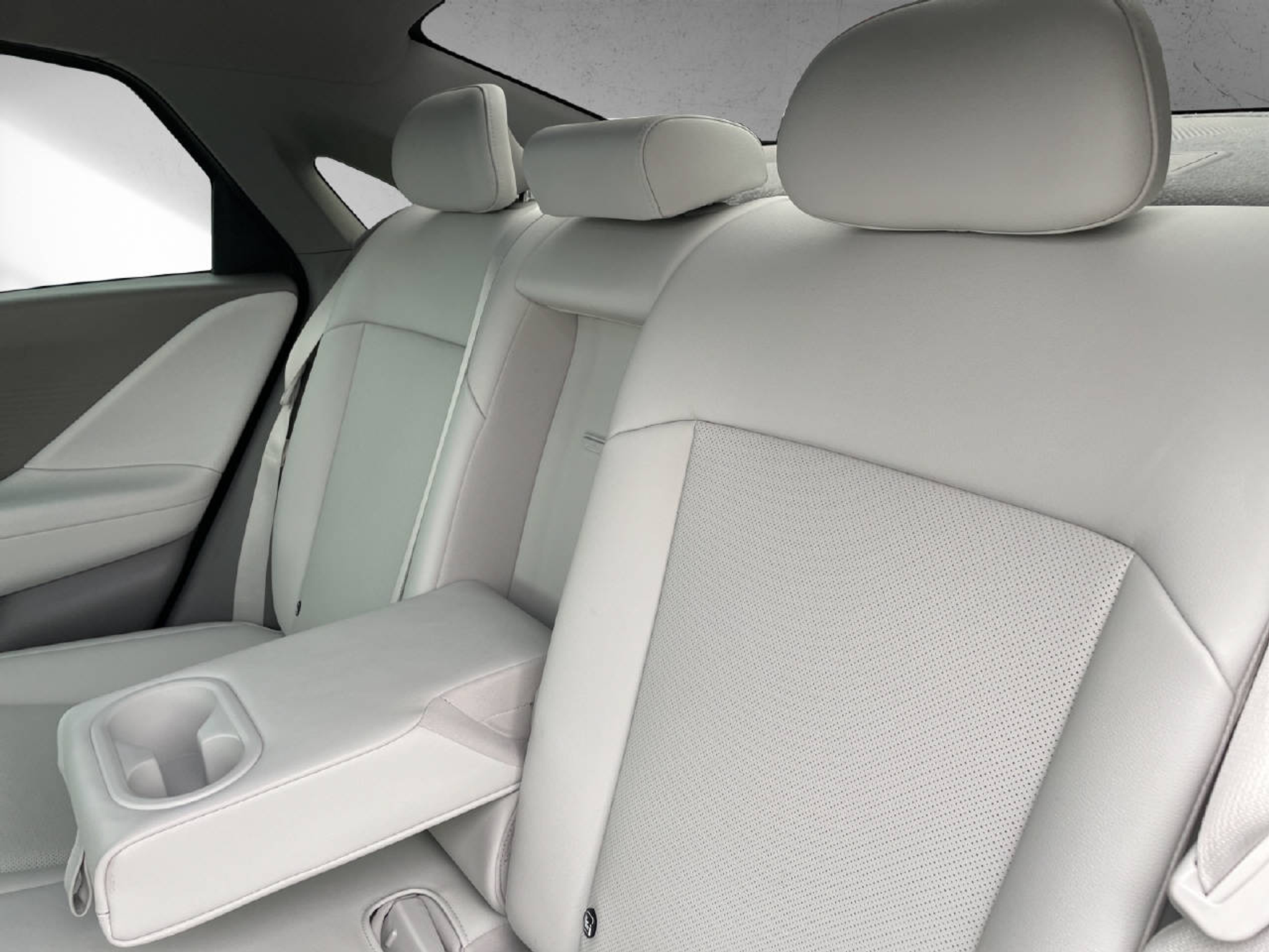 listing desktop thumbnail image 10