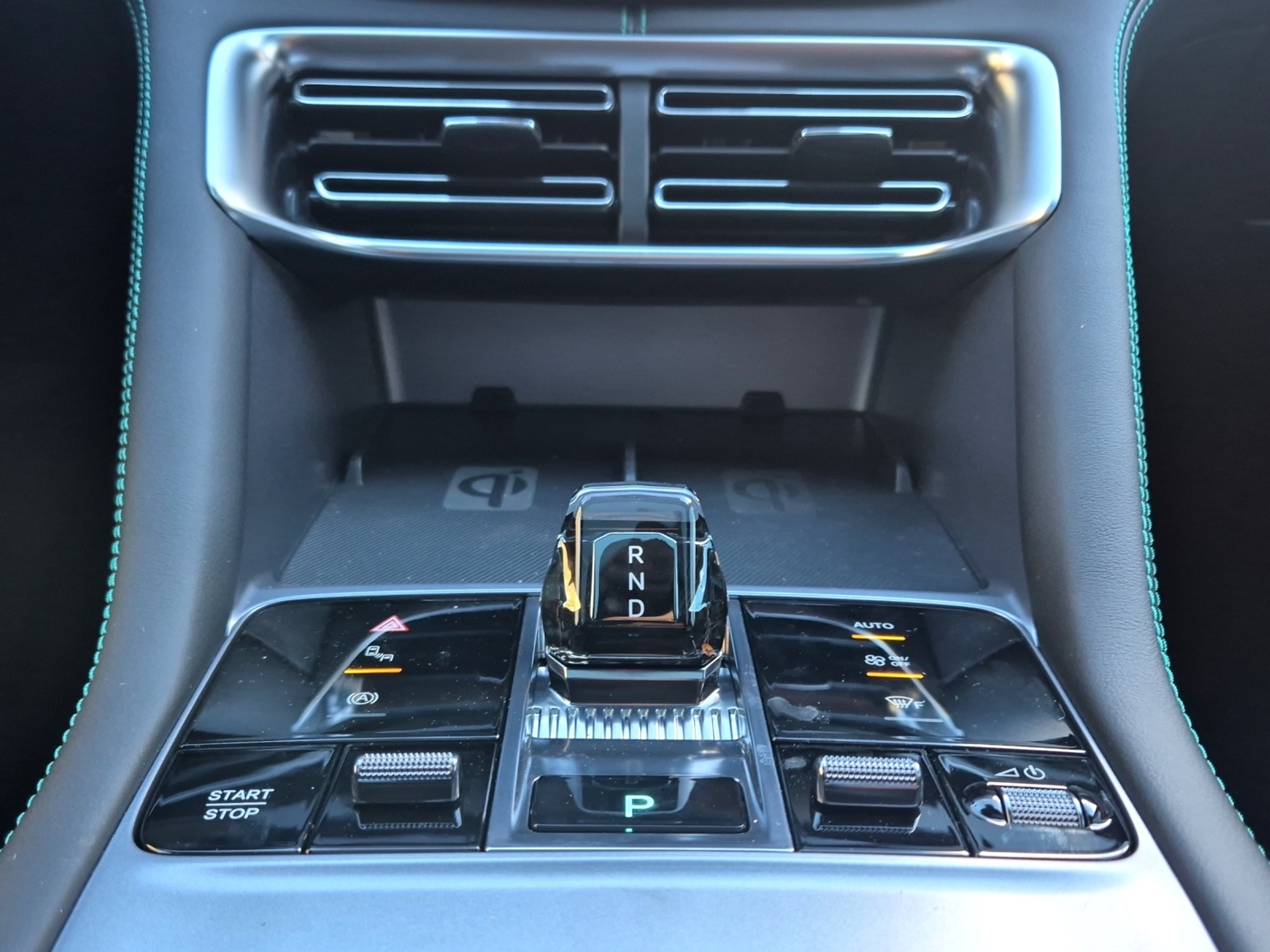 listing desktop thumbnail image 19