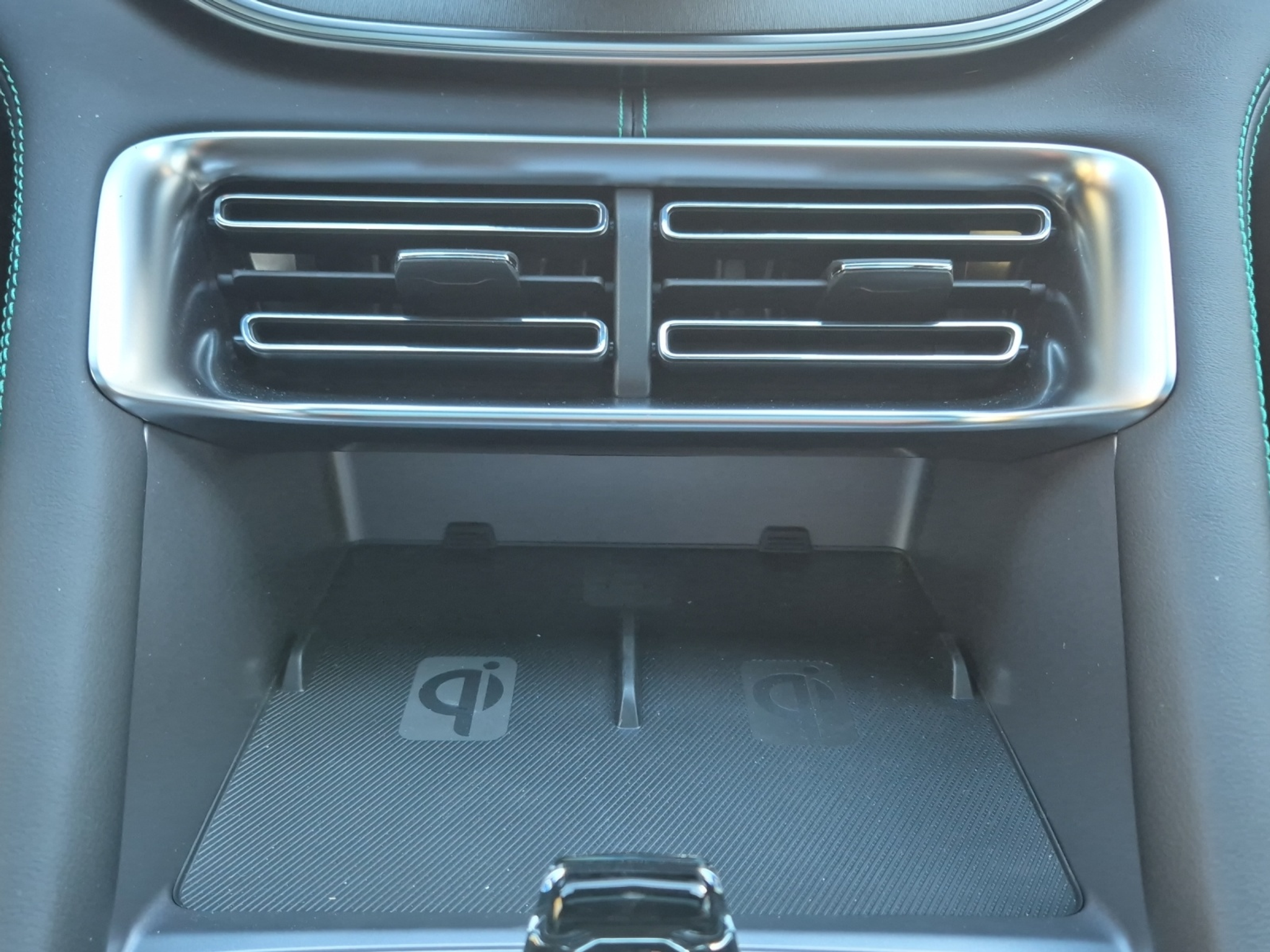 listing desktop thumbnail image 20