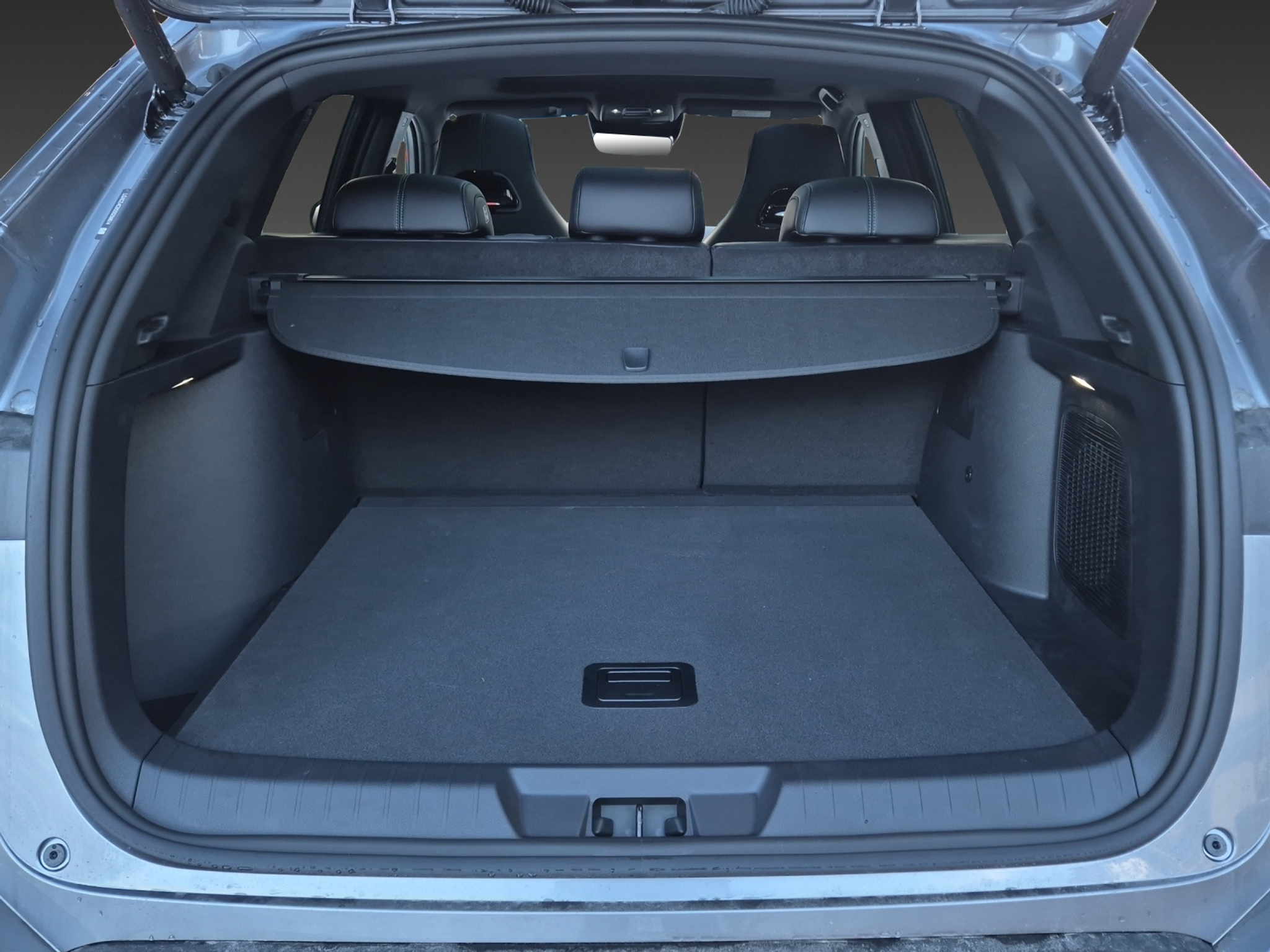 listing desktop thumbnail image 4