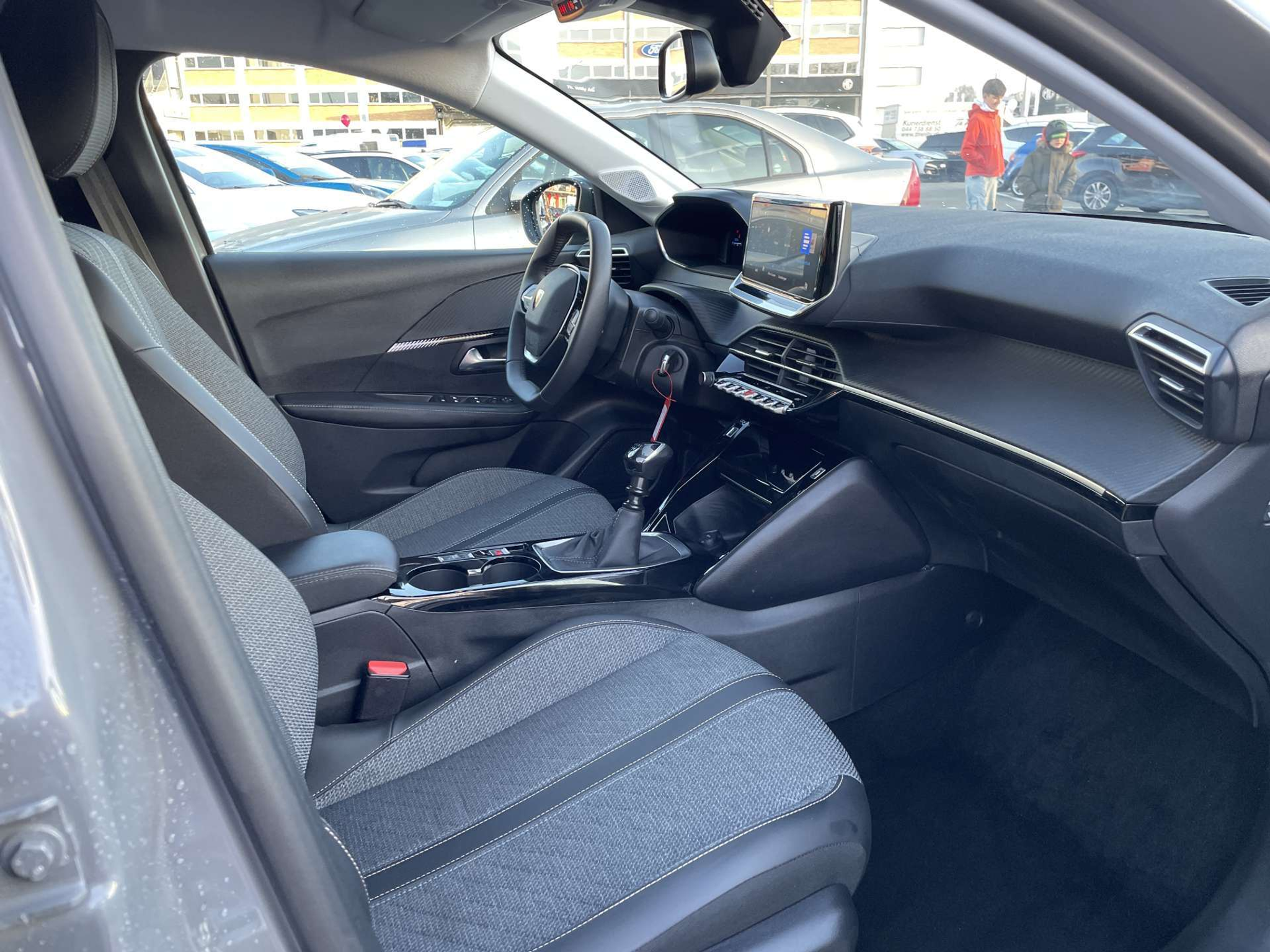 listing desktop thumbnail image 12