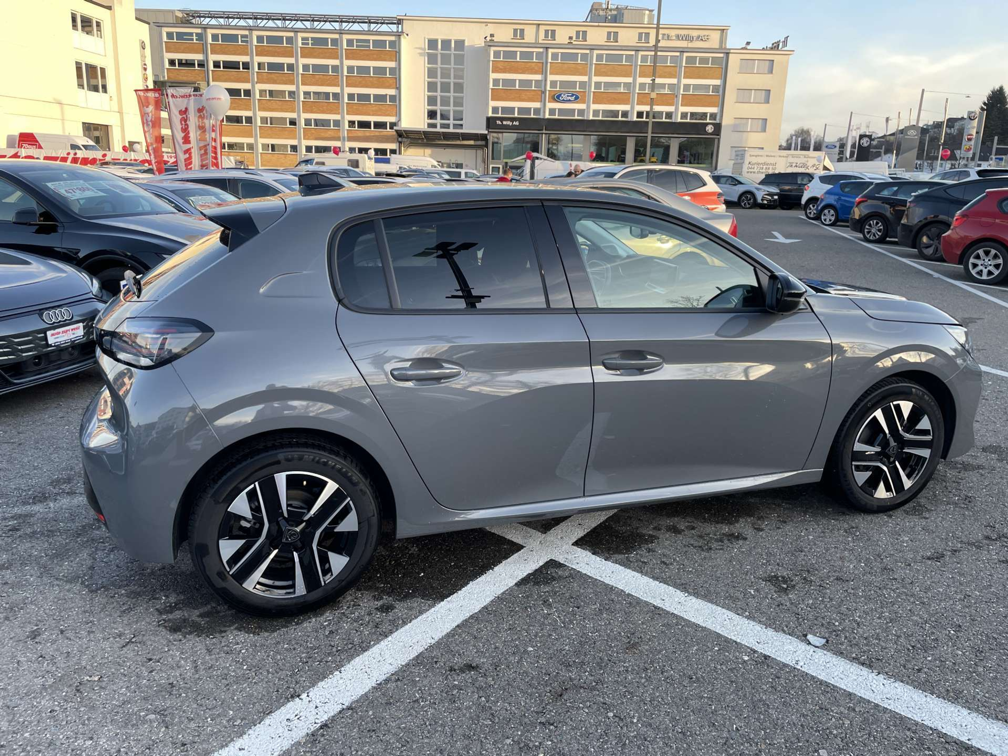 listing desktop thumbnail image 10