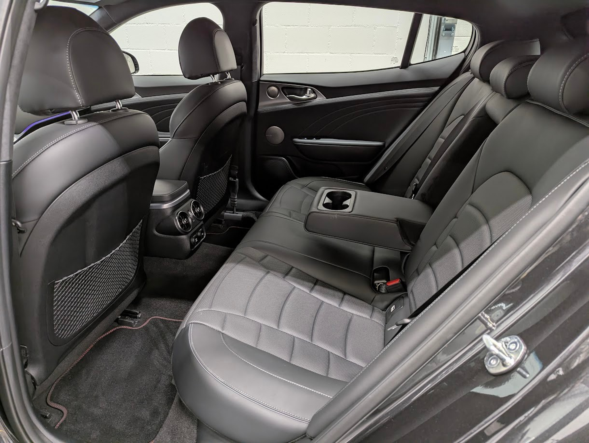 listing desktop thumbnail image 25