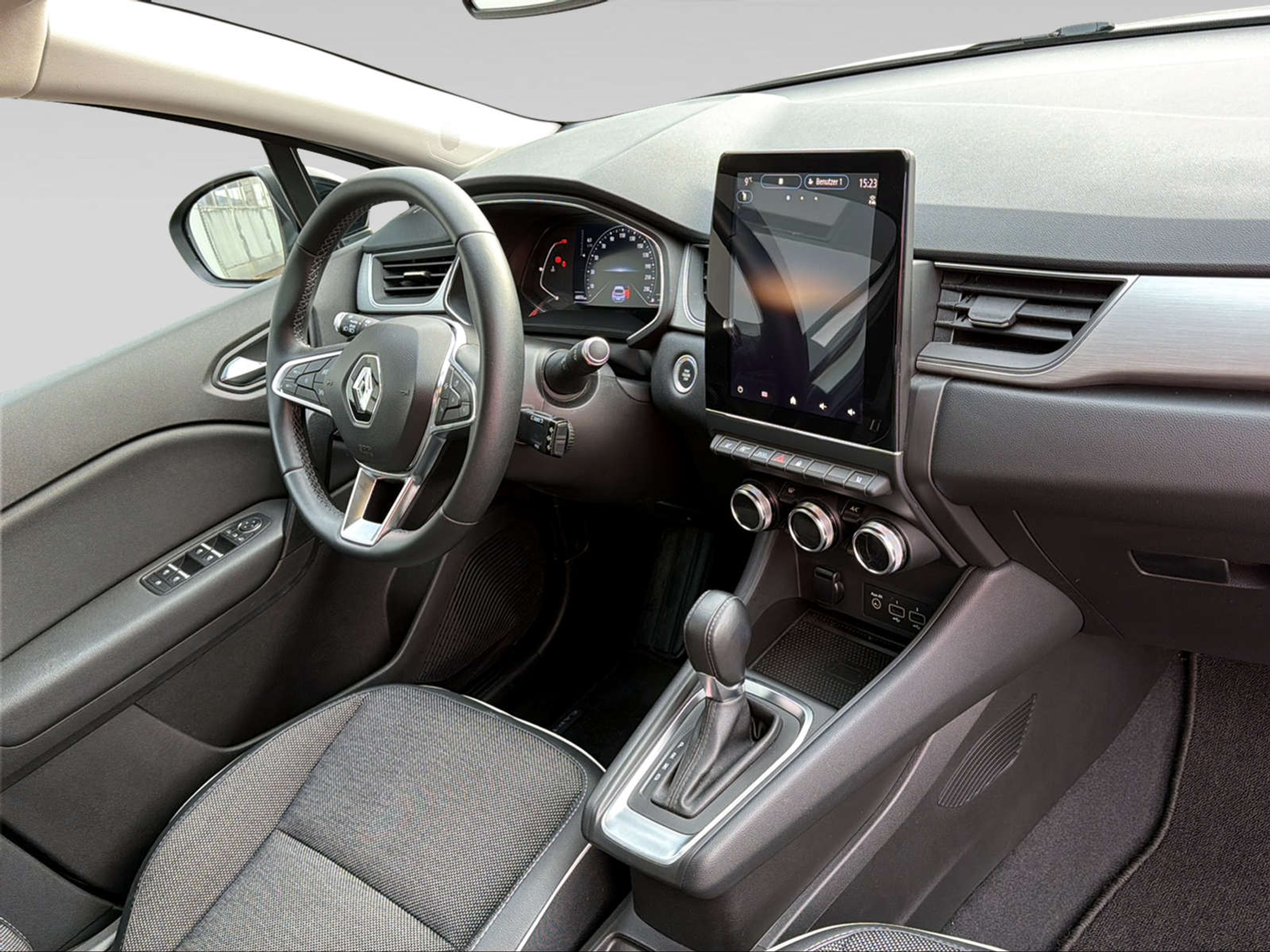 listing desktop thumbnail image 10