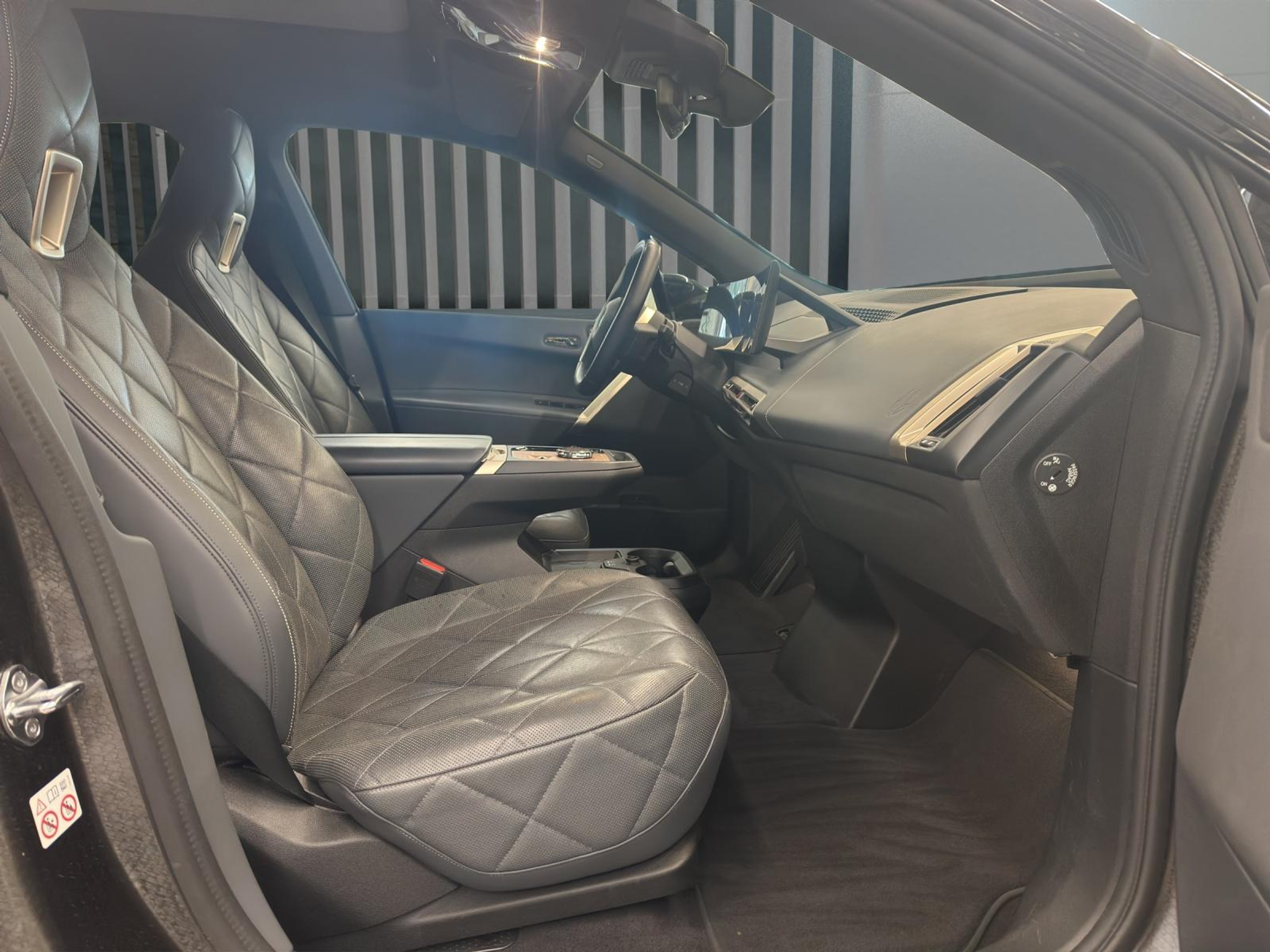 listing desktop thumbnail image 15