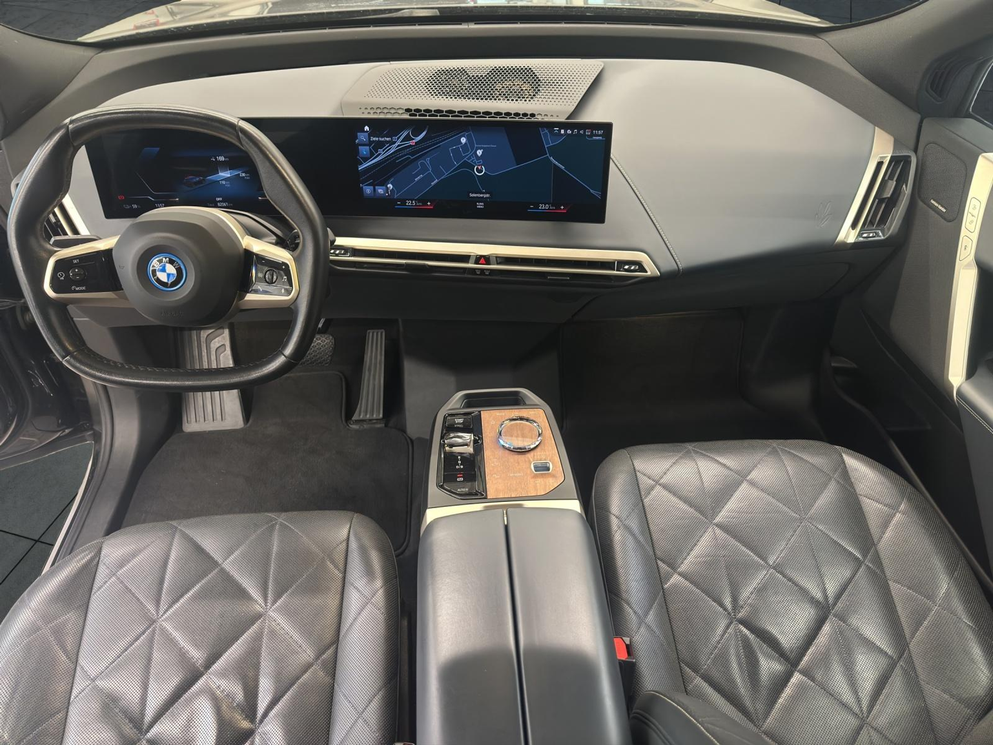 listing desktop thumbnail image 10