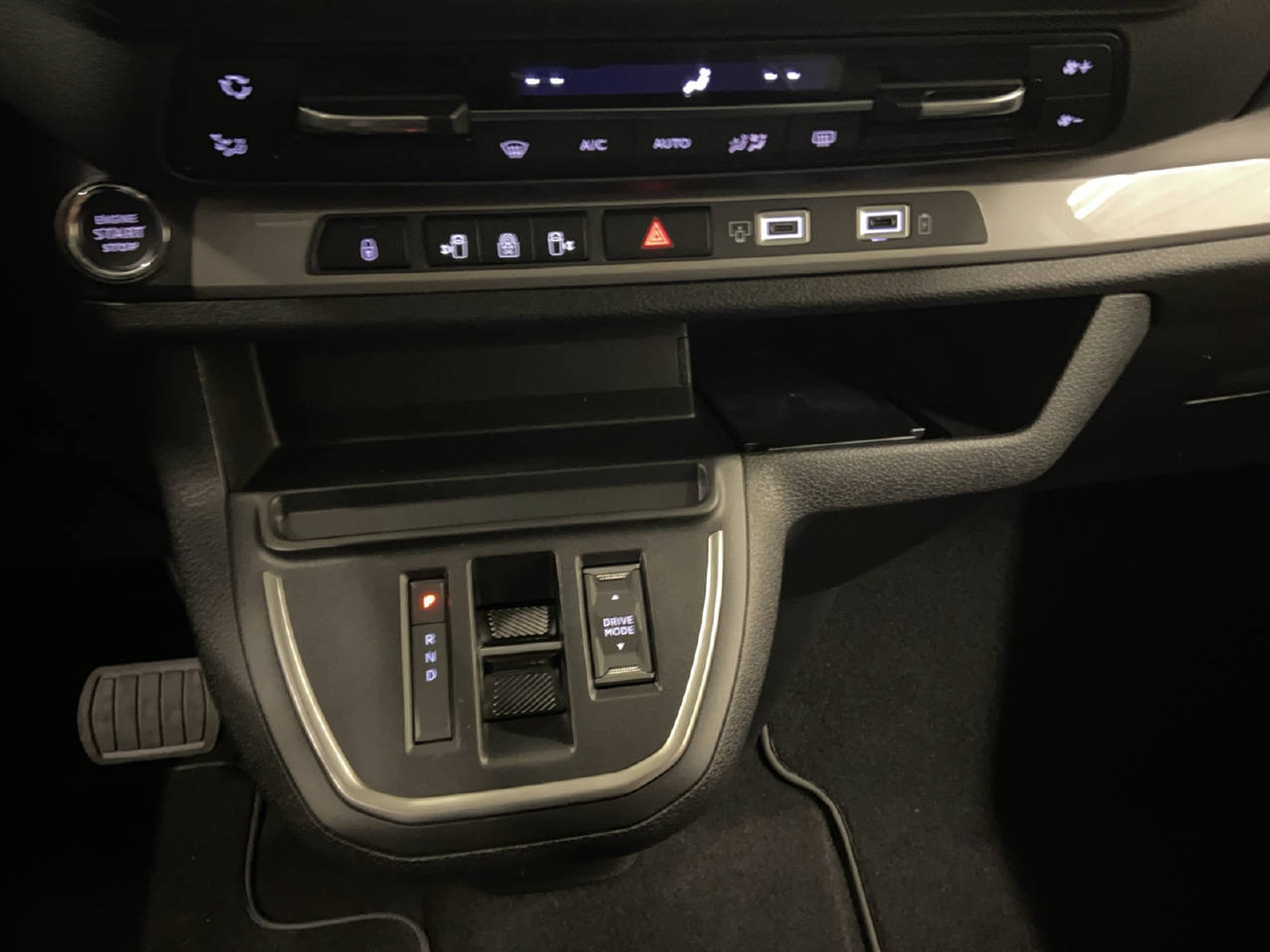 listing desktop thumbnail image 8