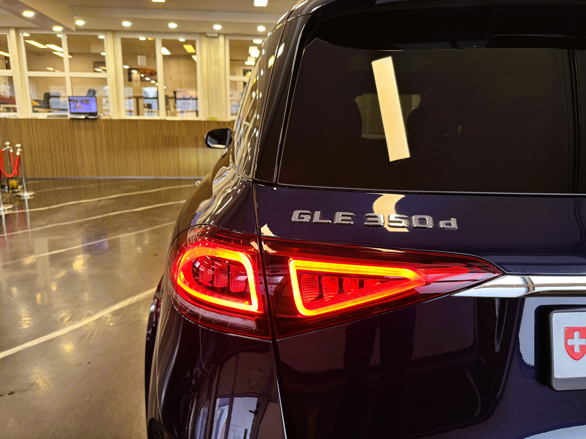 listing desktop thumbnail image 9