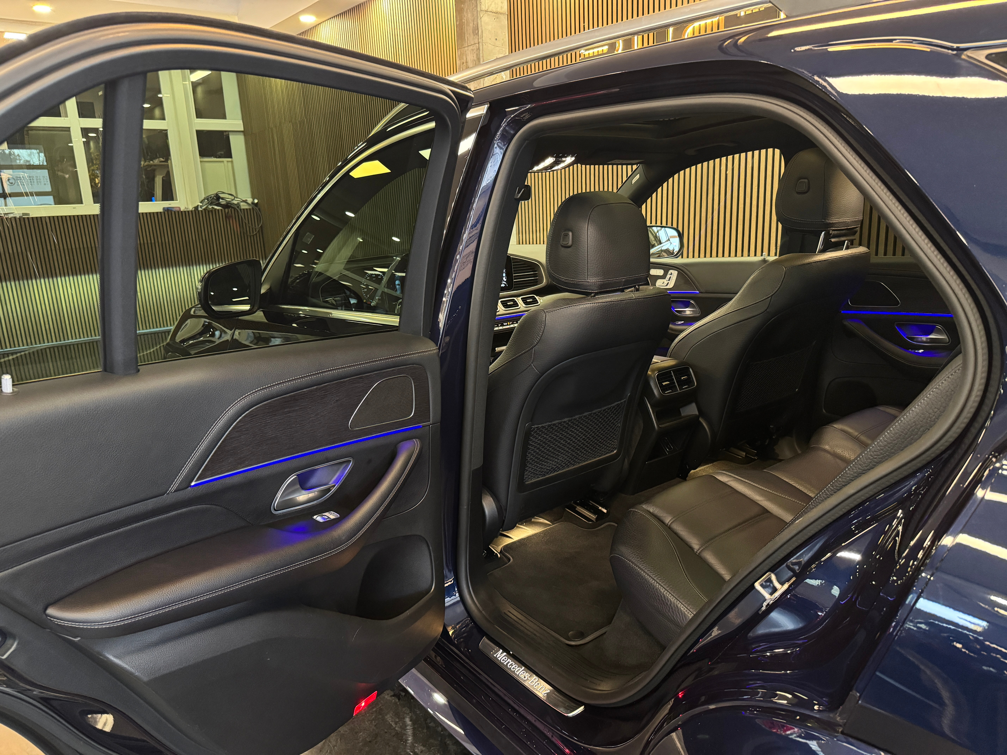 listing desktop thumbnail image 27