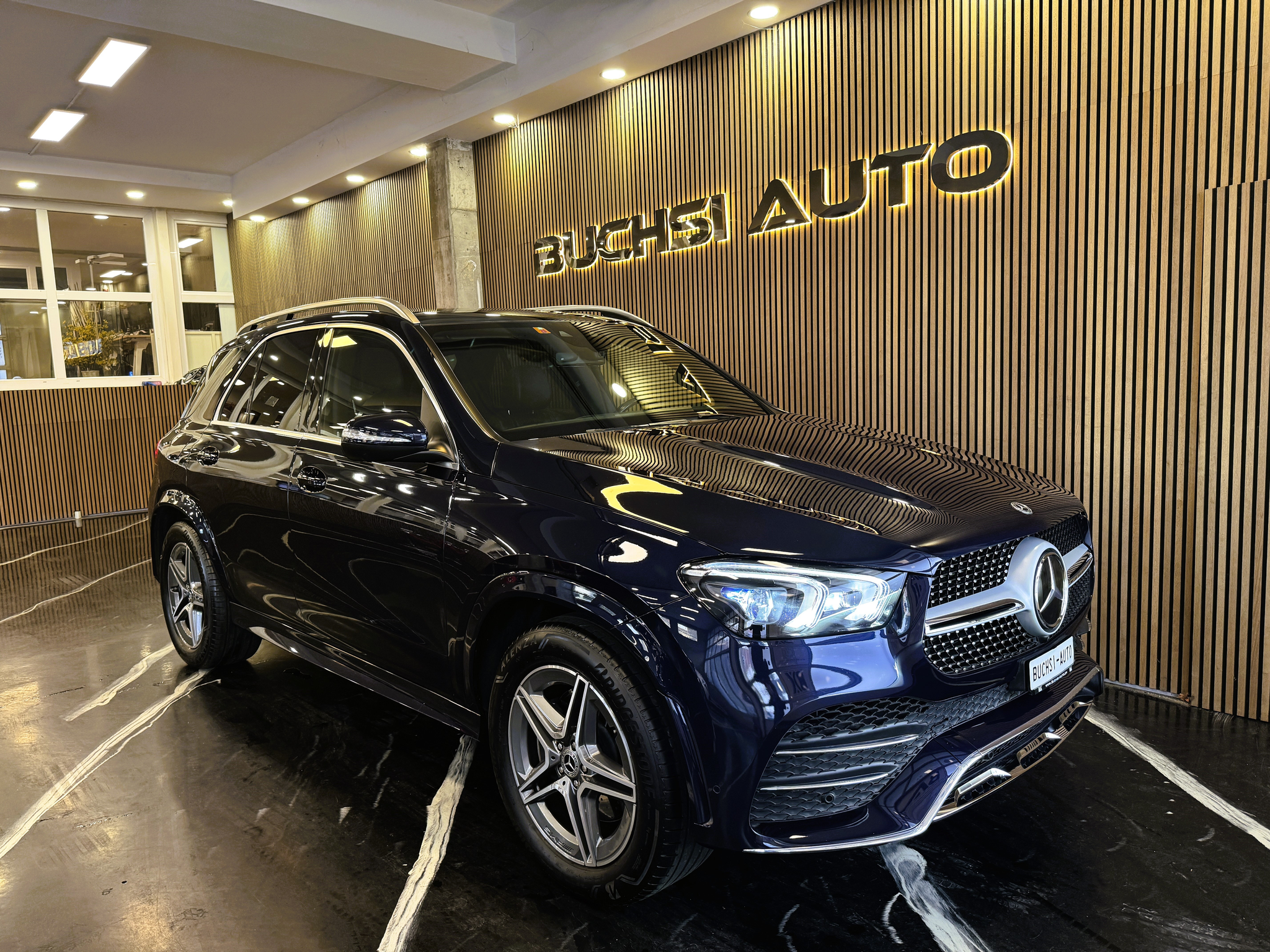 listing desktop thumbnail image 0