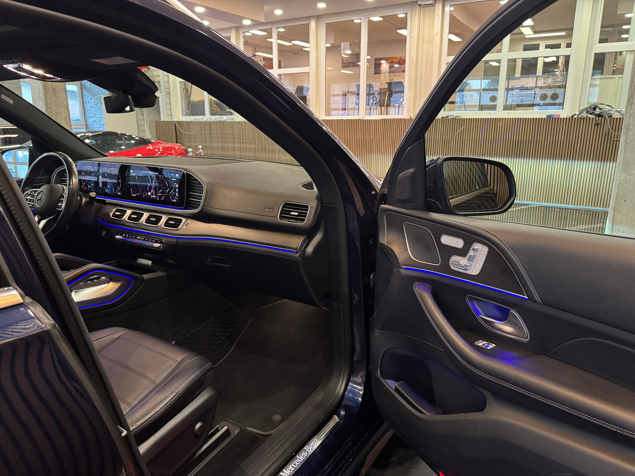 listing desktop thumbnail image 22