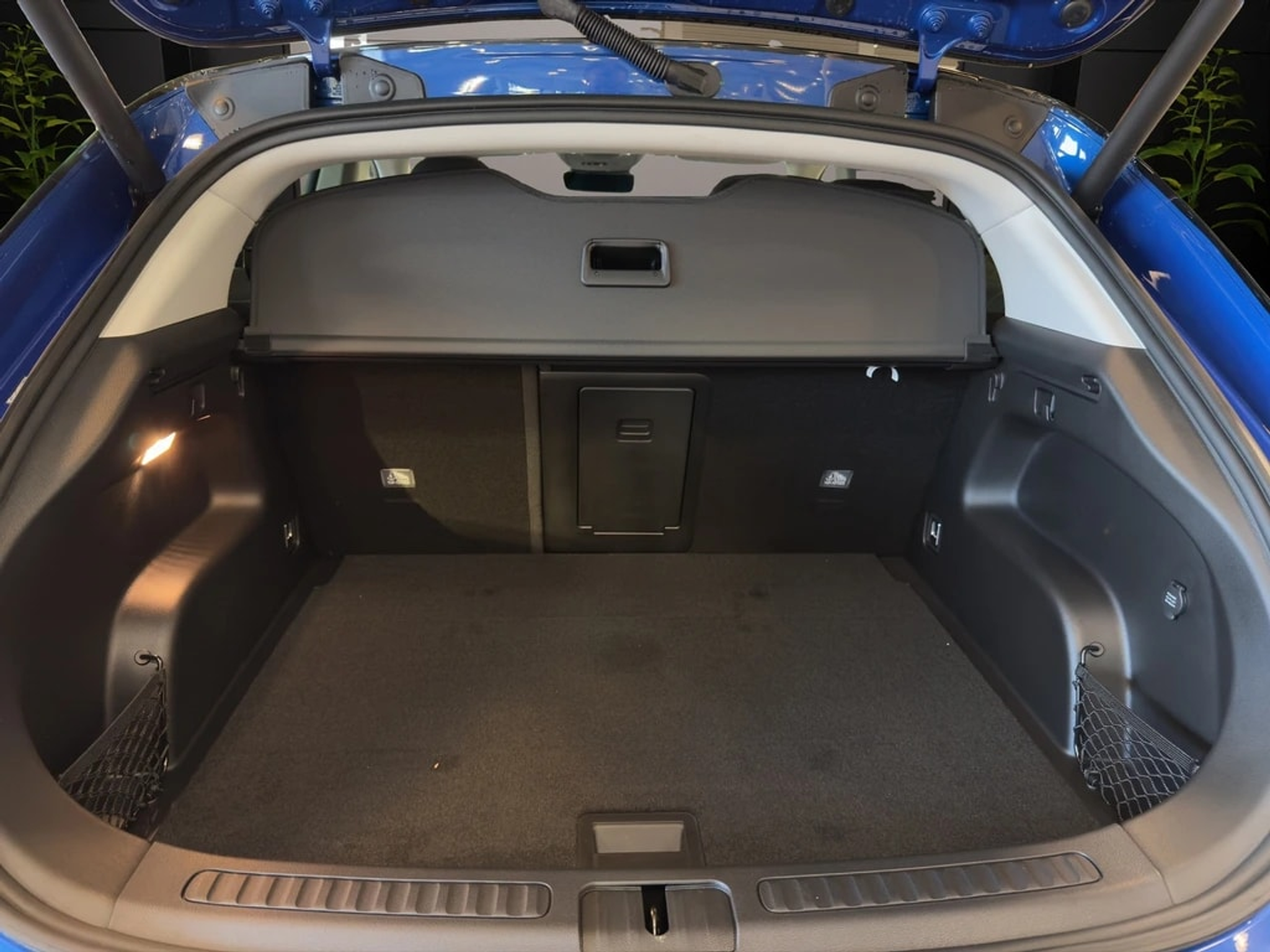 listing desktop thumbnail image 12