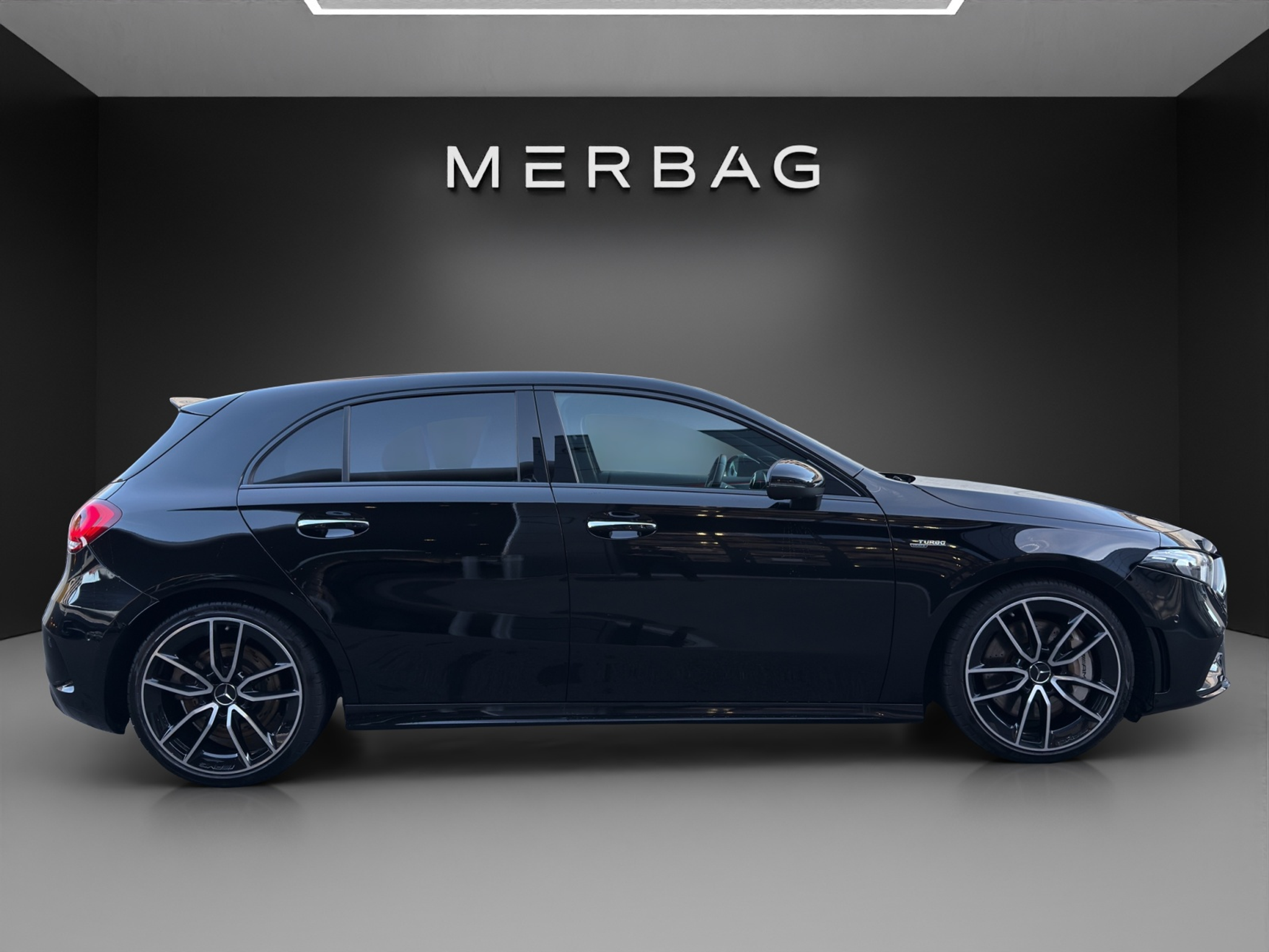 listing desktop thumbnail image 3