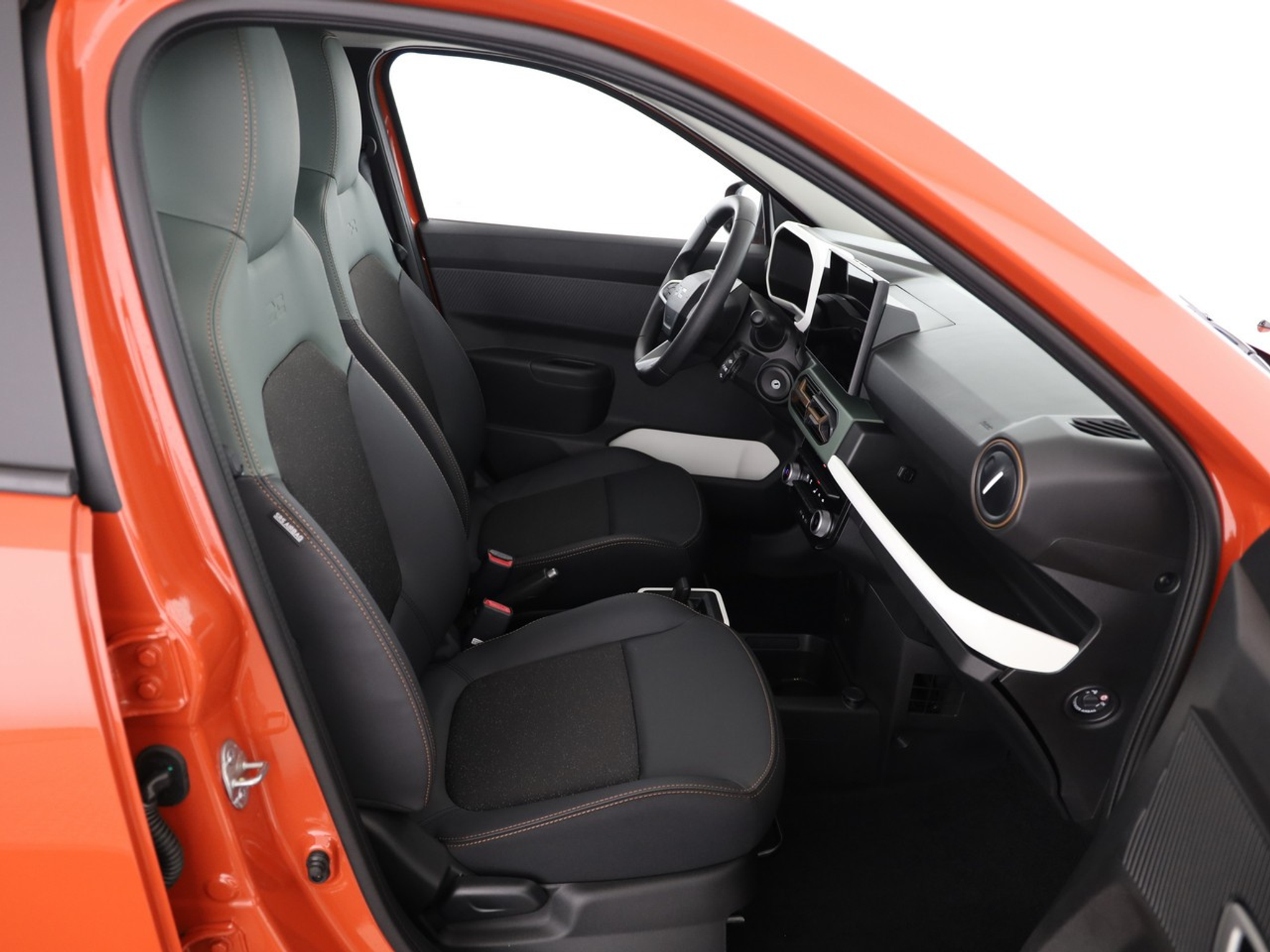 listing desktop thumbnail image 6