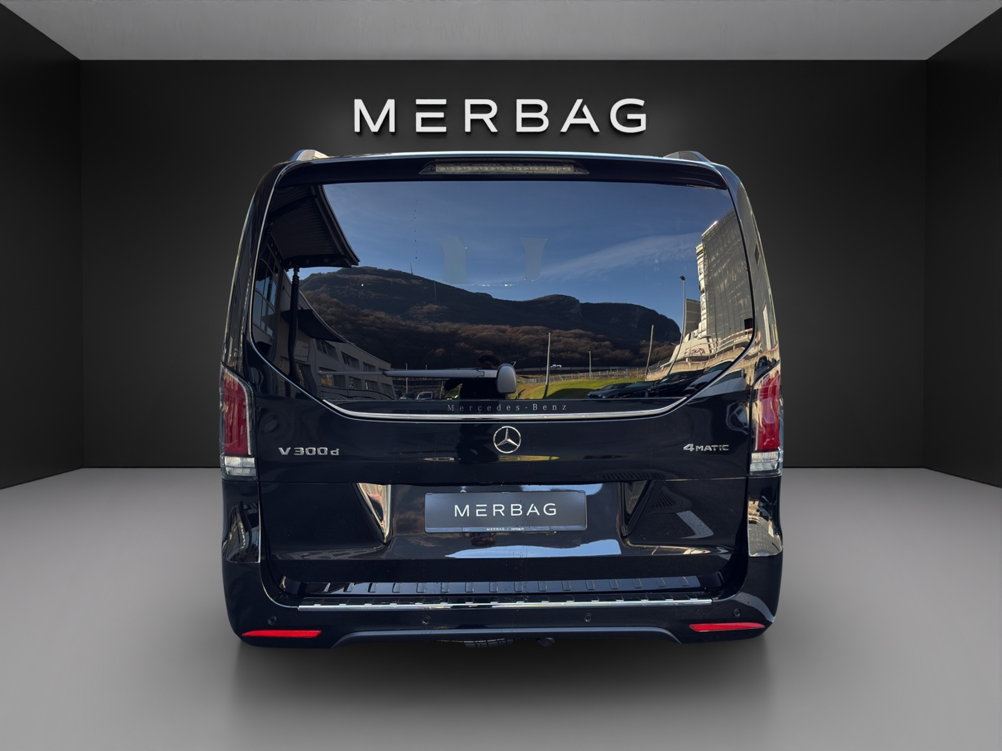 listing desktop thumbnail image 3