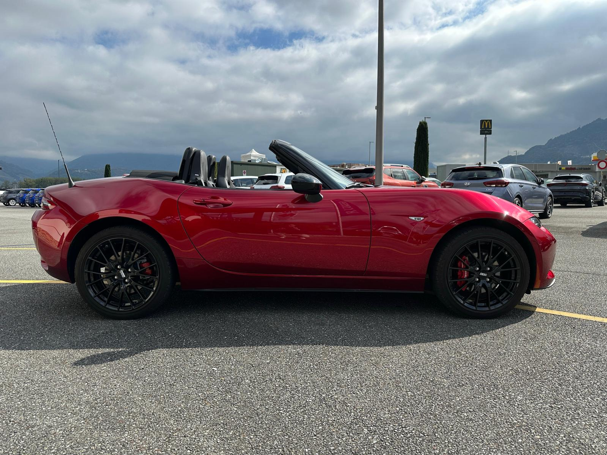 listing desktop thumbnail image 5