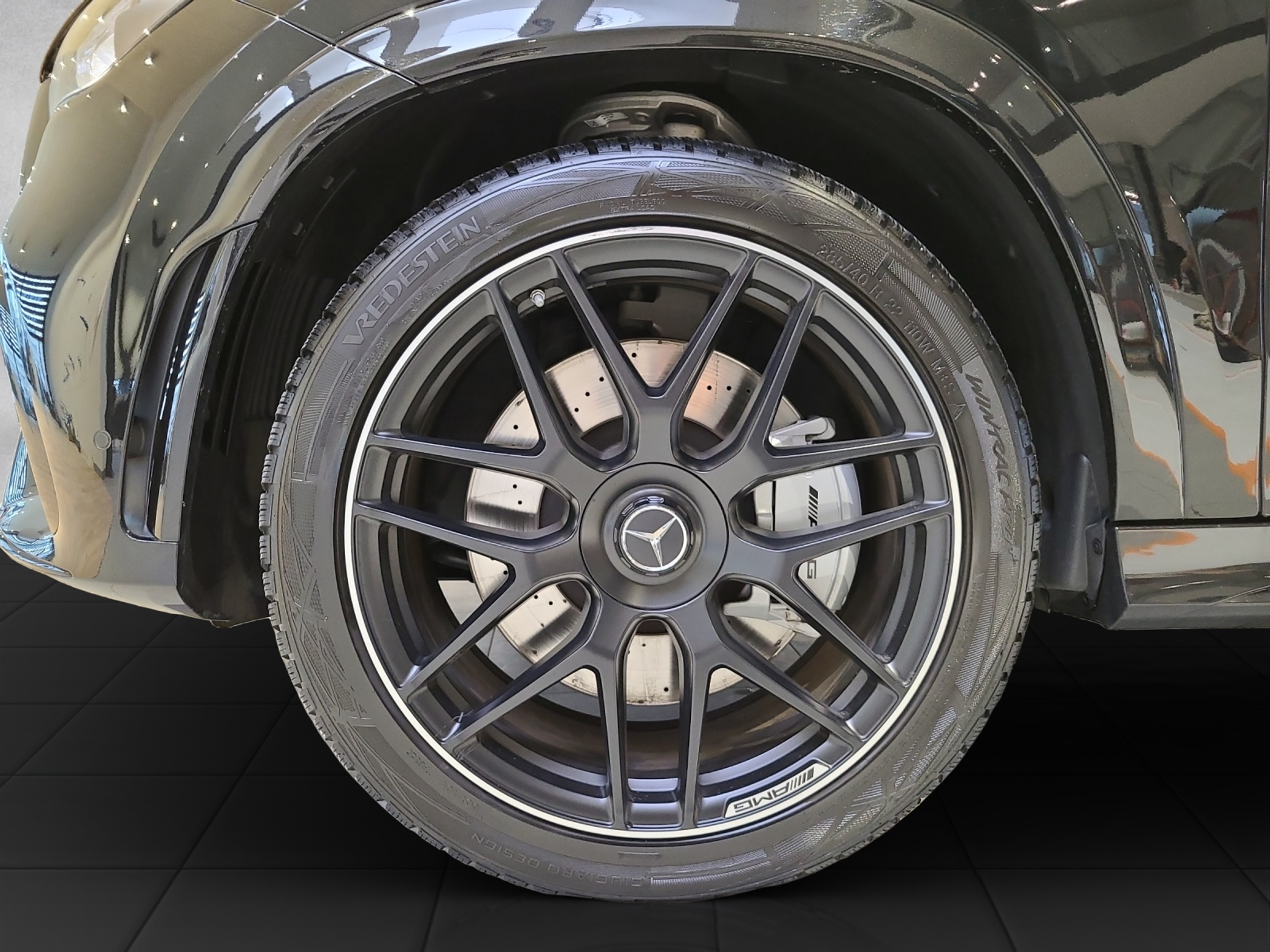 listing desktop thumbnail image 9