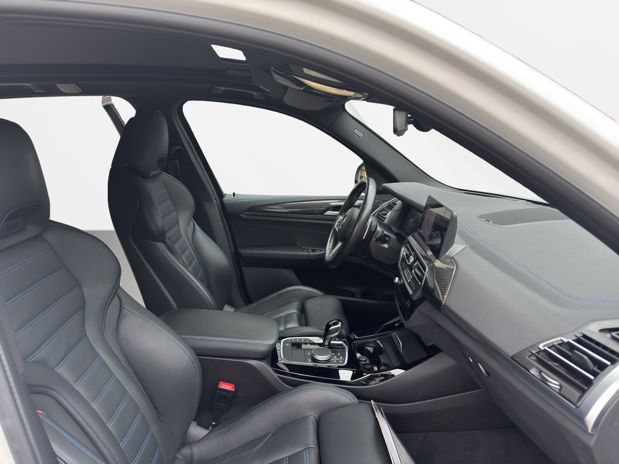 listing desktop thumbnail image 17