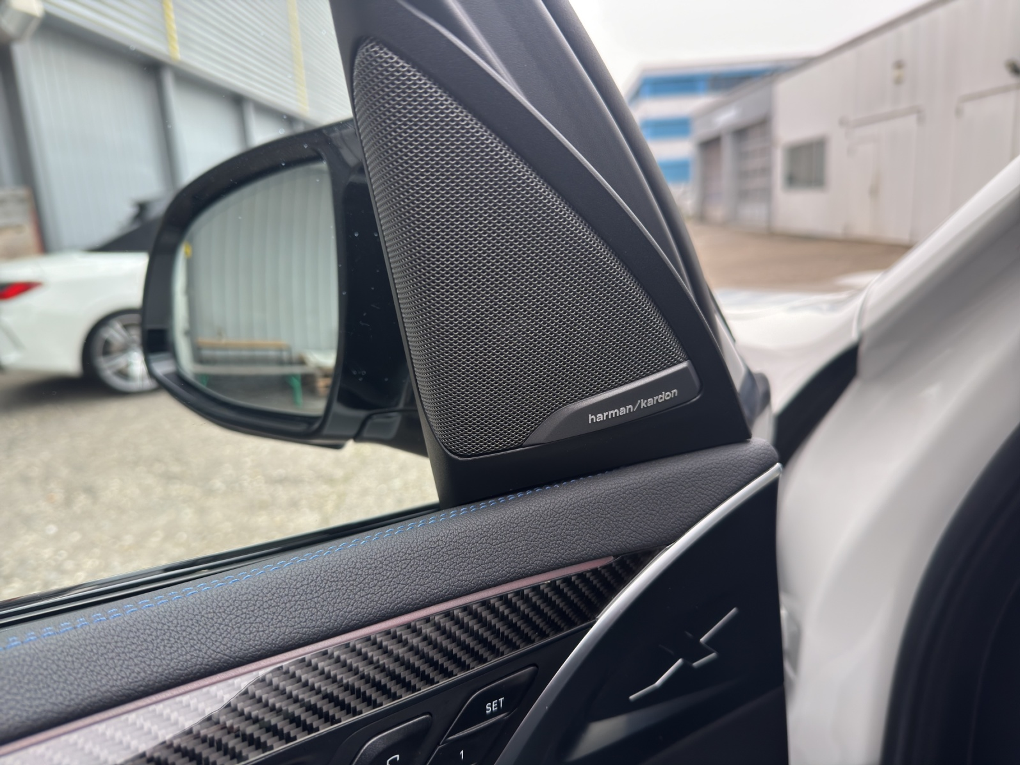 listing desktop thumbnail image 20