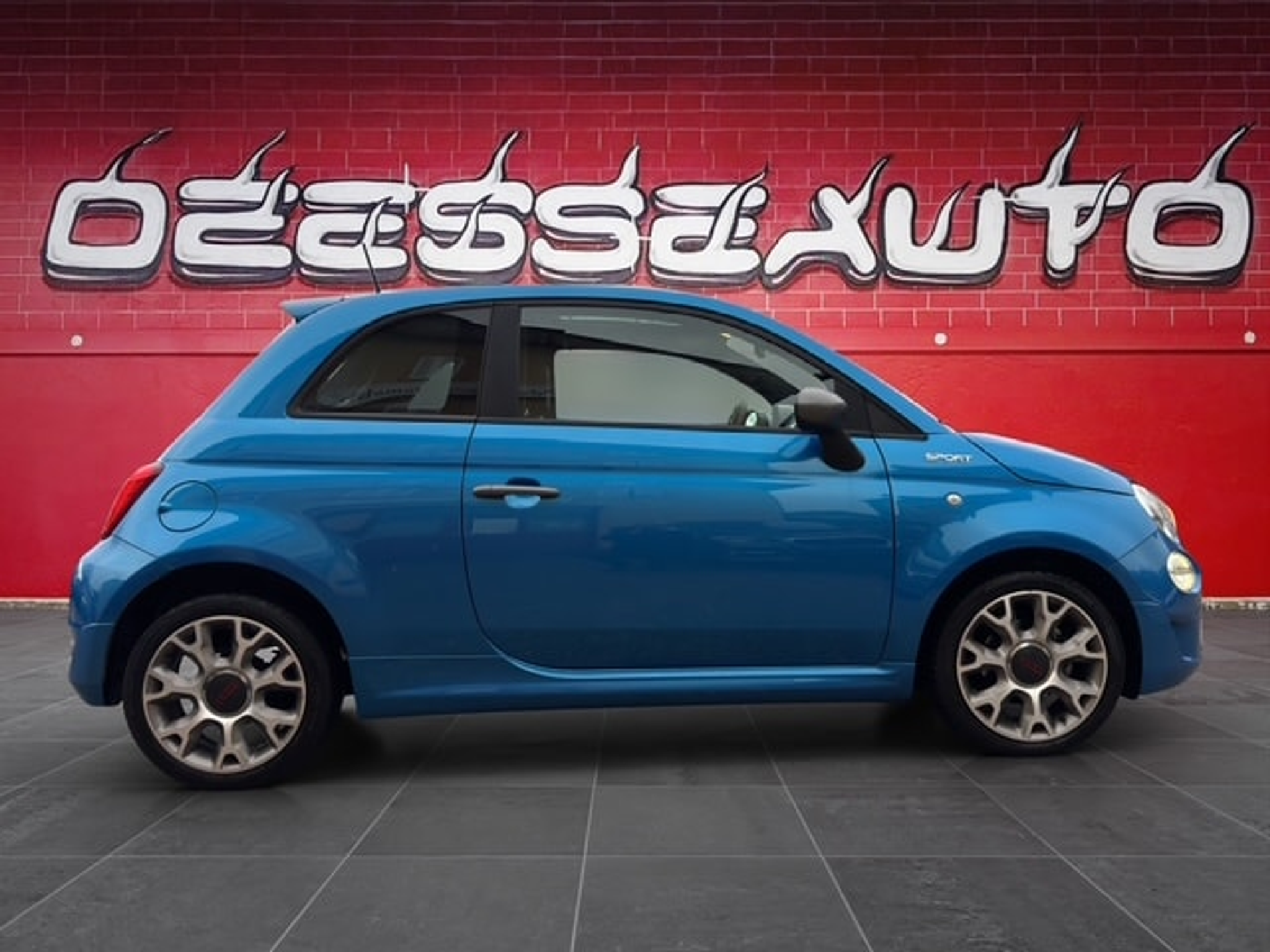 listing desktop thumbnail image 3